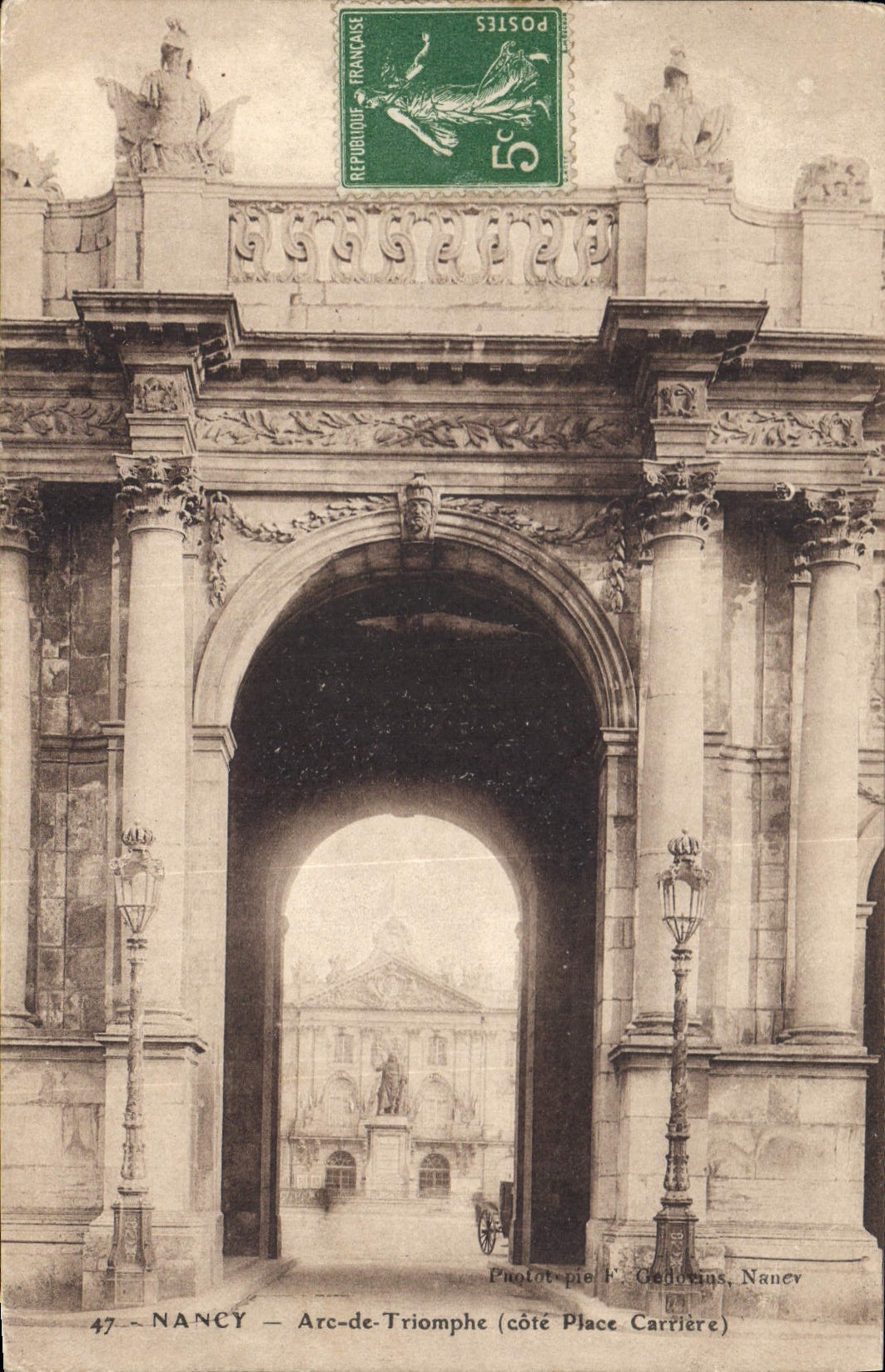 CPA Nancy Arc de Triomphe cote Place Carriere