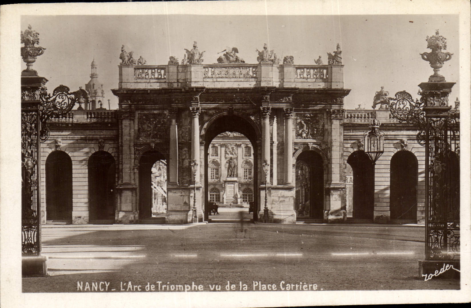 CPA Nancy L'Arc de Triomphe vu de la Place Carriere