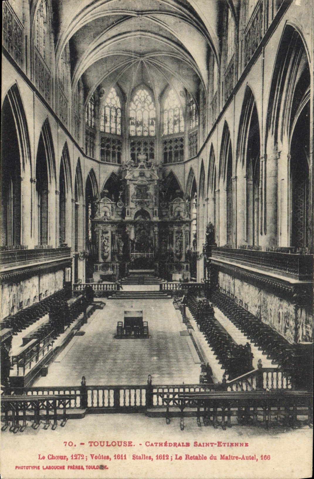 CPA Toulouse Cathedrale Saint Etienne Le Choeur Stalles Le Retable du Maitre Autel