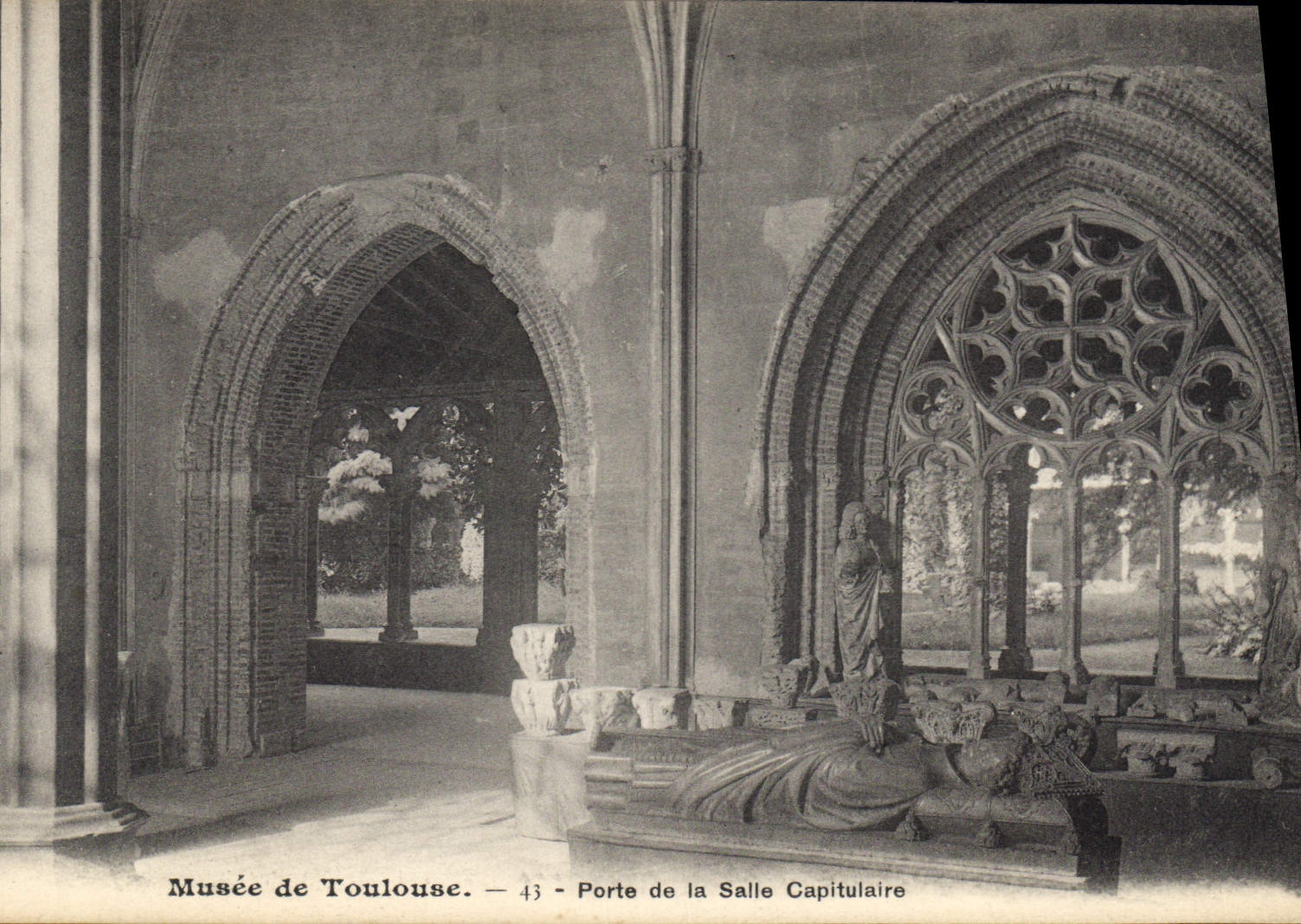 CPA Musee de Toulouse porte de la Salle Capitulaire 