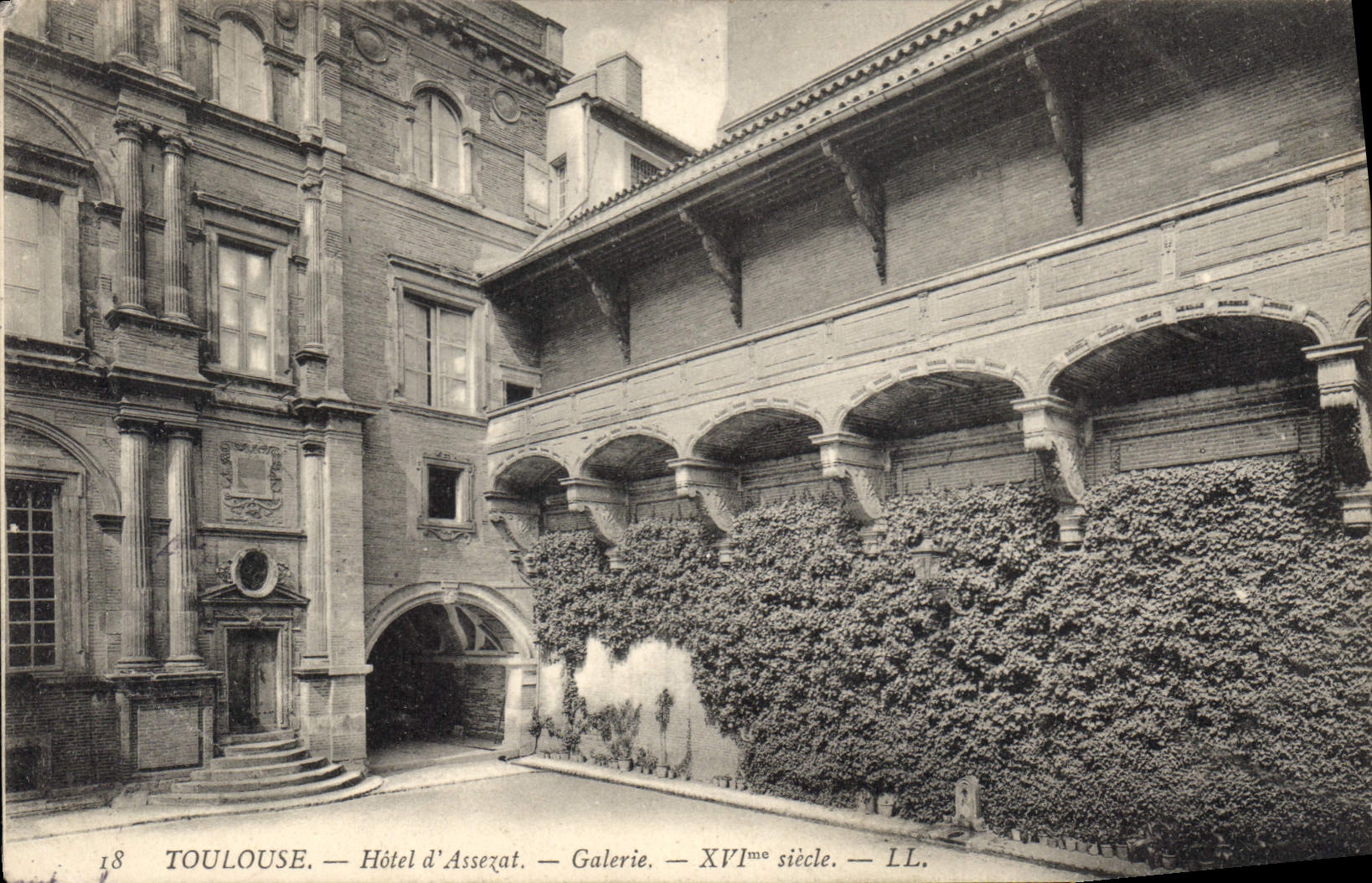 CPA Toulouse Hotel d'Assezat Galerie 