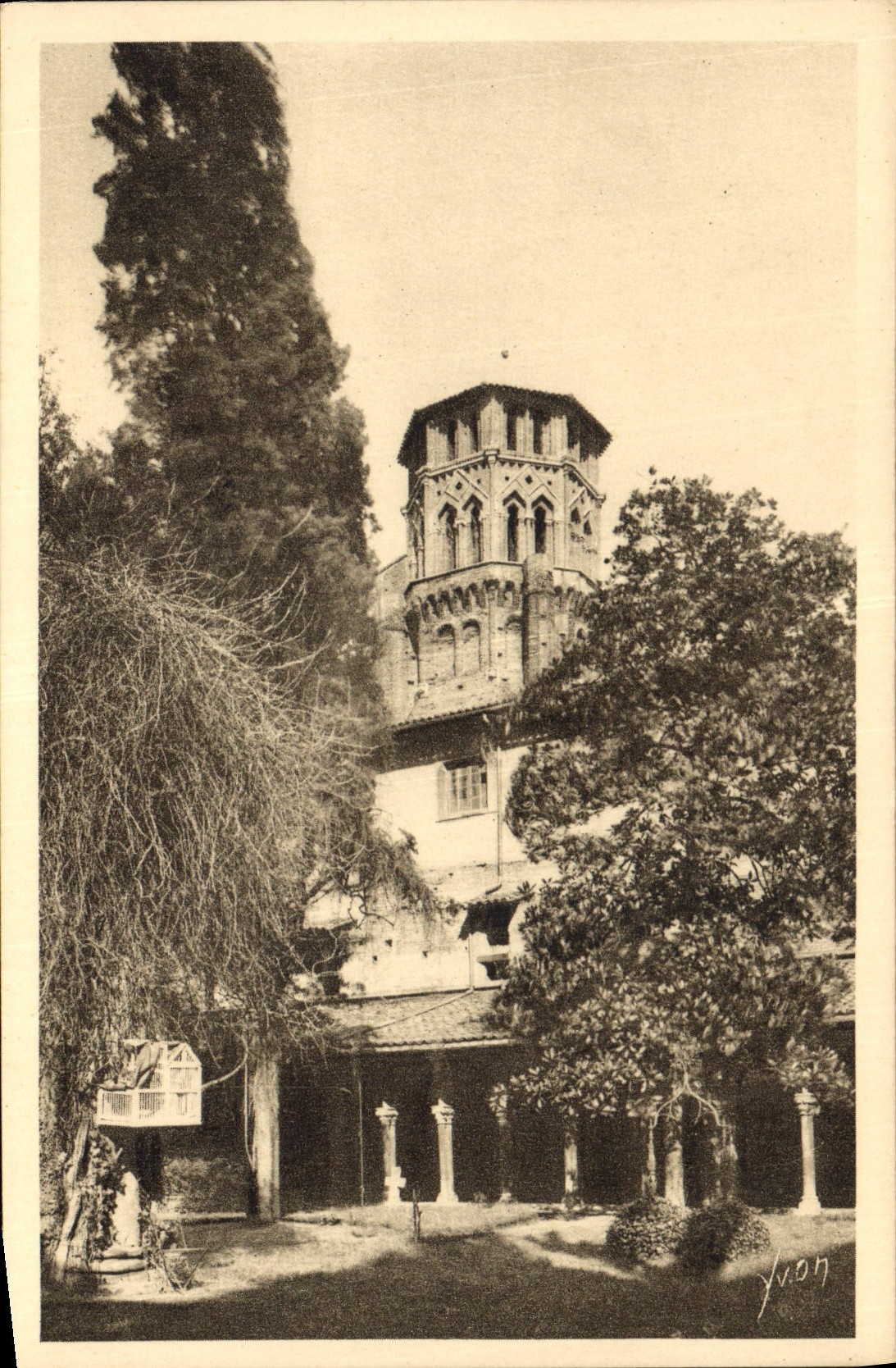 CPA Toulouse Haute Garonne Le Musee Facade sur le Jardin 
