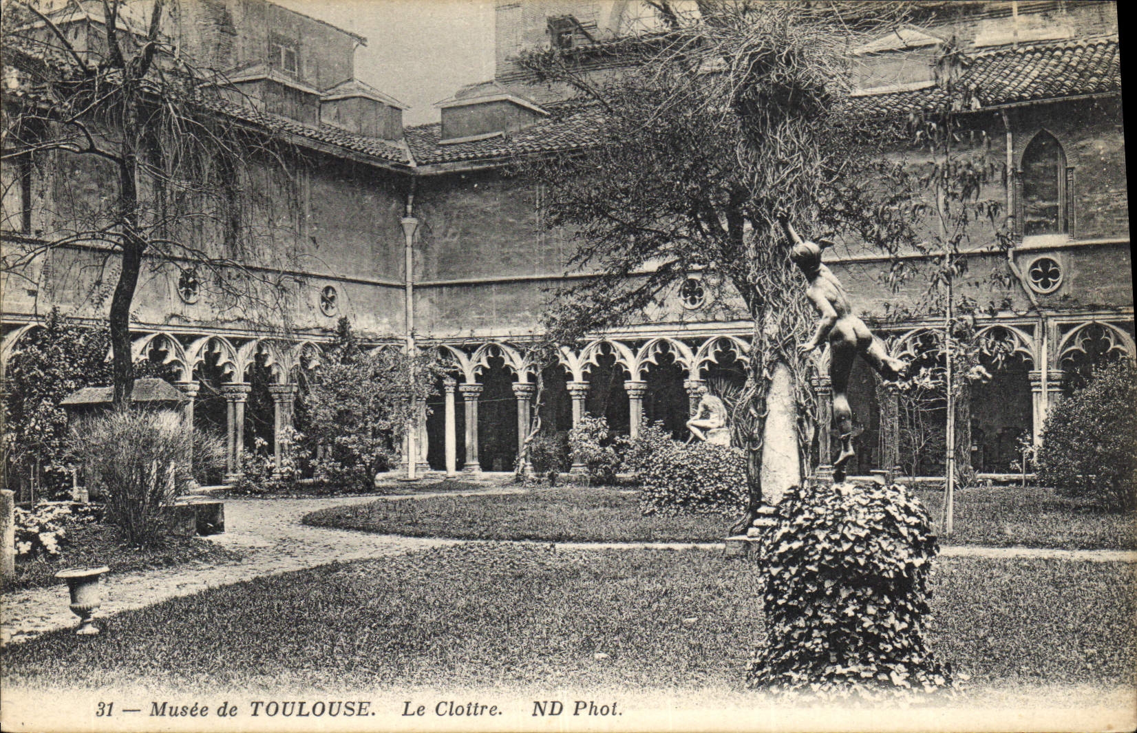 CPA Musee de Toulouse Le Cloitre 