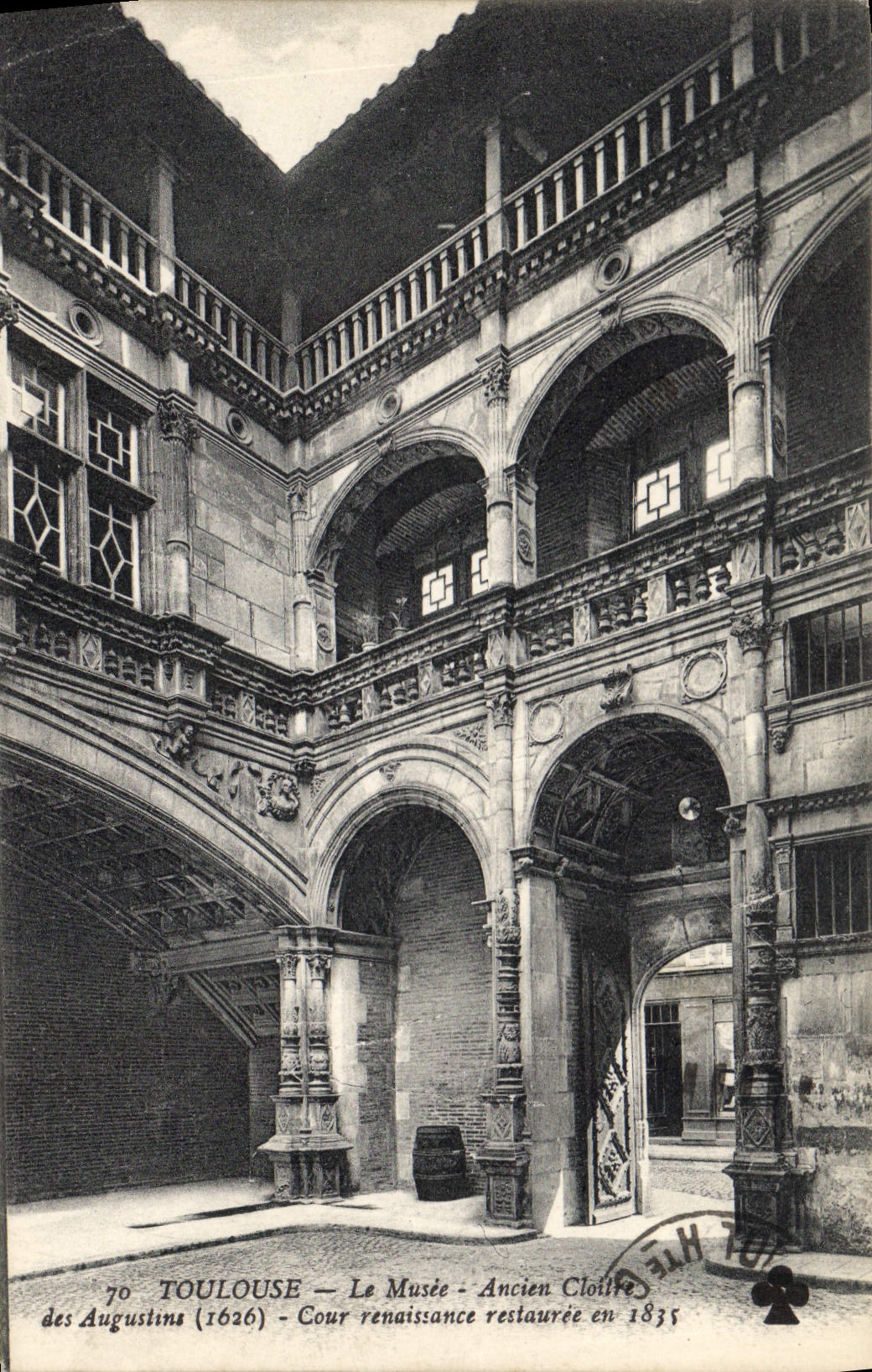 CPA Toulouse Le Musee Ancien Cloitre 