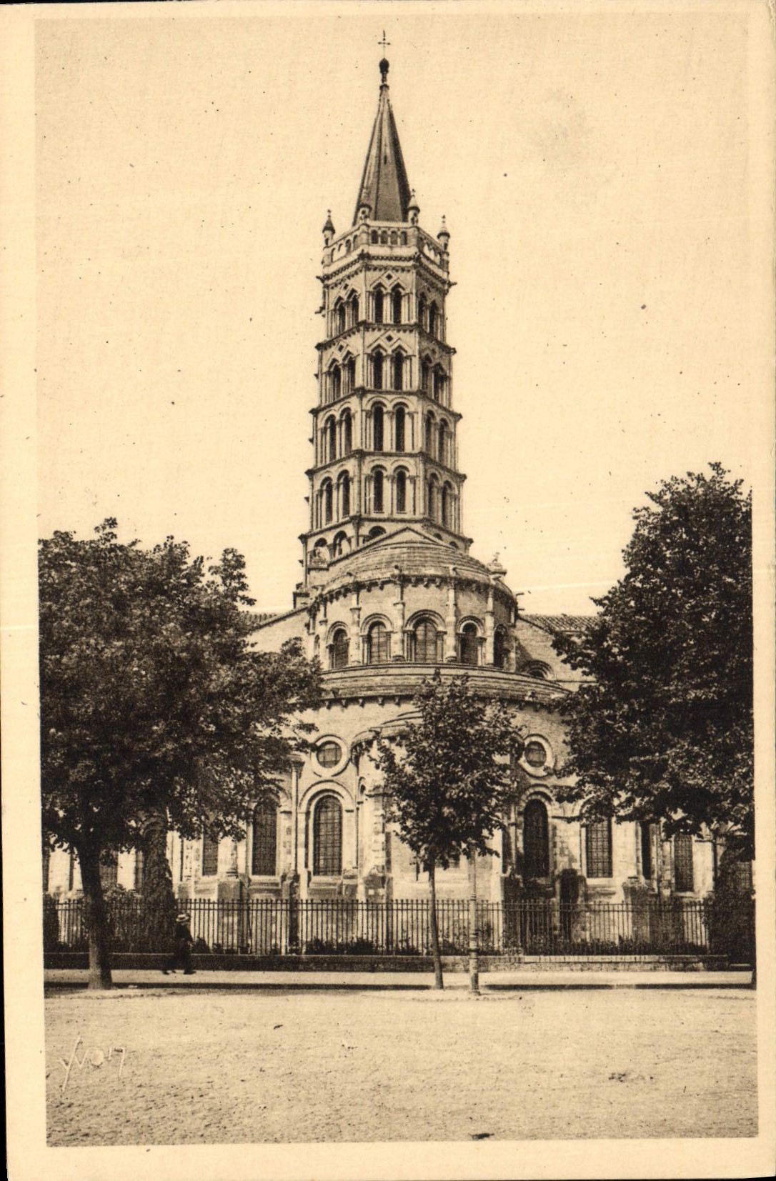 CPA Toulouse Hte Garonne L'Eglise Saint Sernin 