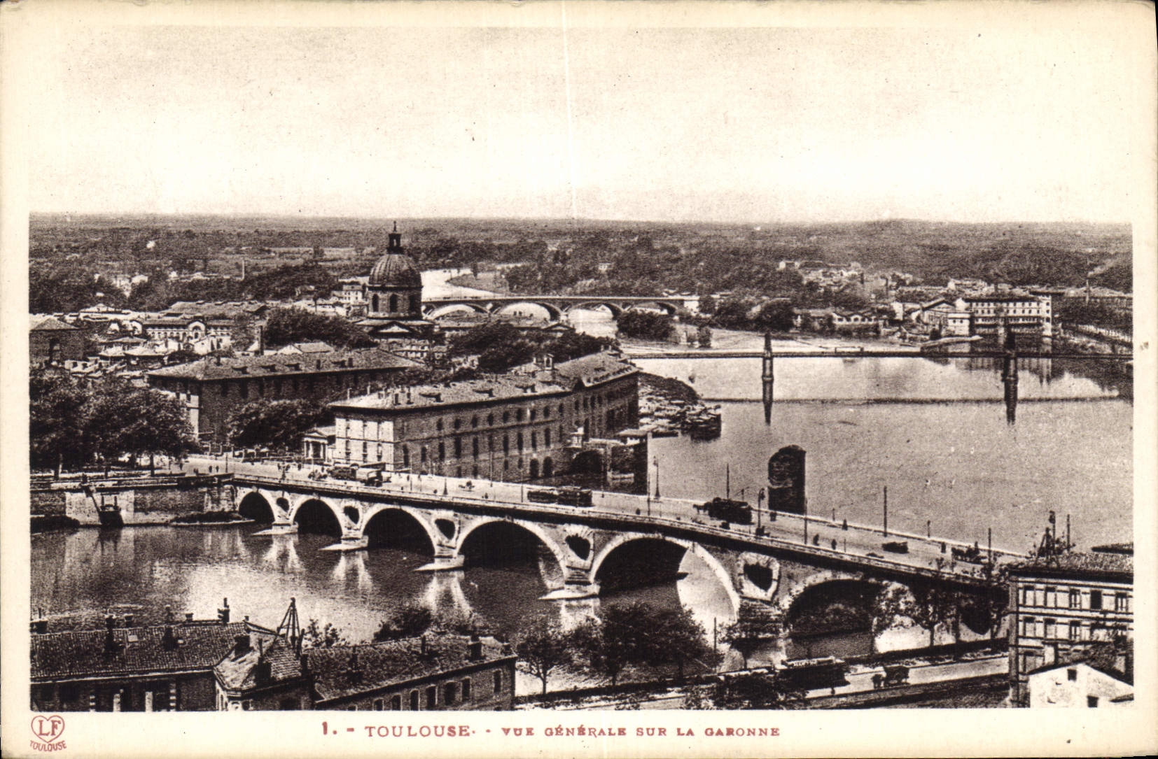 CPA Toulouse Vue generale Sur La Garonne 
