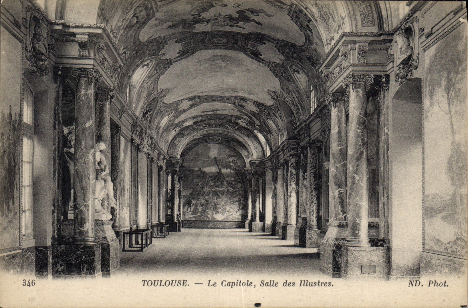 CPA Toulouse Le Capitole Salle des Illustres 