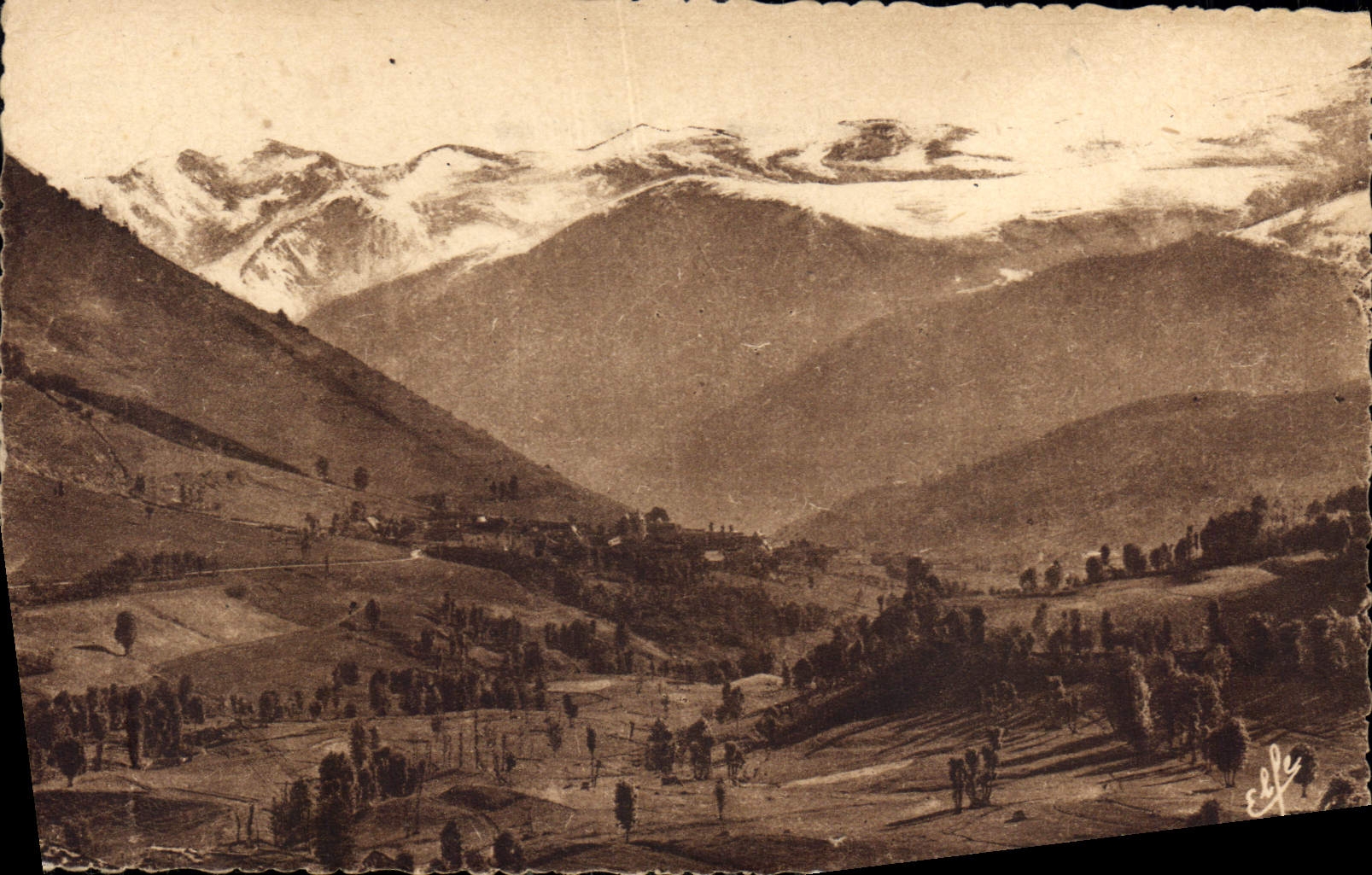 CPA Luchon Vallee d'Ouil Vue sur La Haute chaine Frontiere  