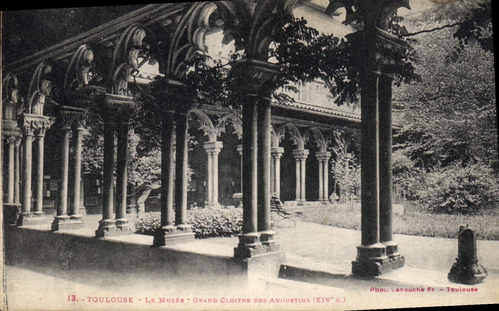 CPA Toulouse Le Musee Grand Cloitre des Augustins 