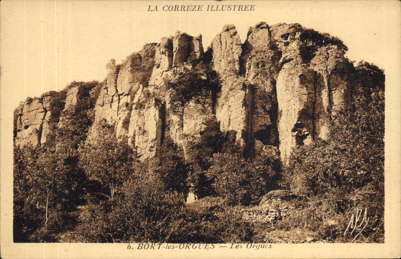 CPA La Correze Illustre Bort les Orgues les Orgues 
