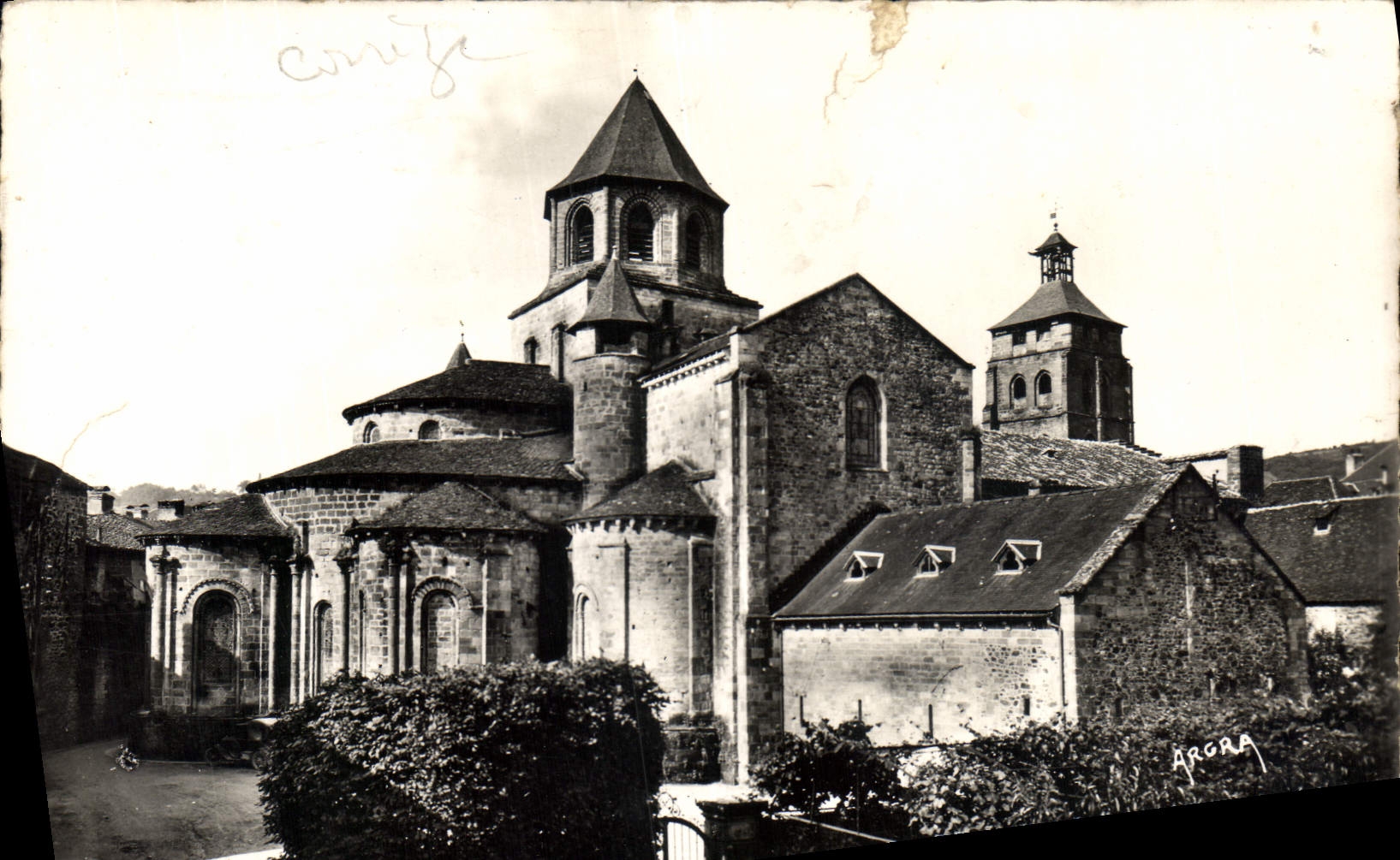 CPA L'Abside de L'Eglise Beaulieu sur Dordodgne