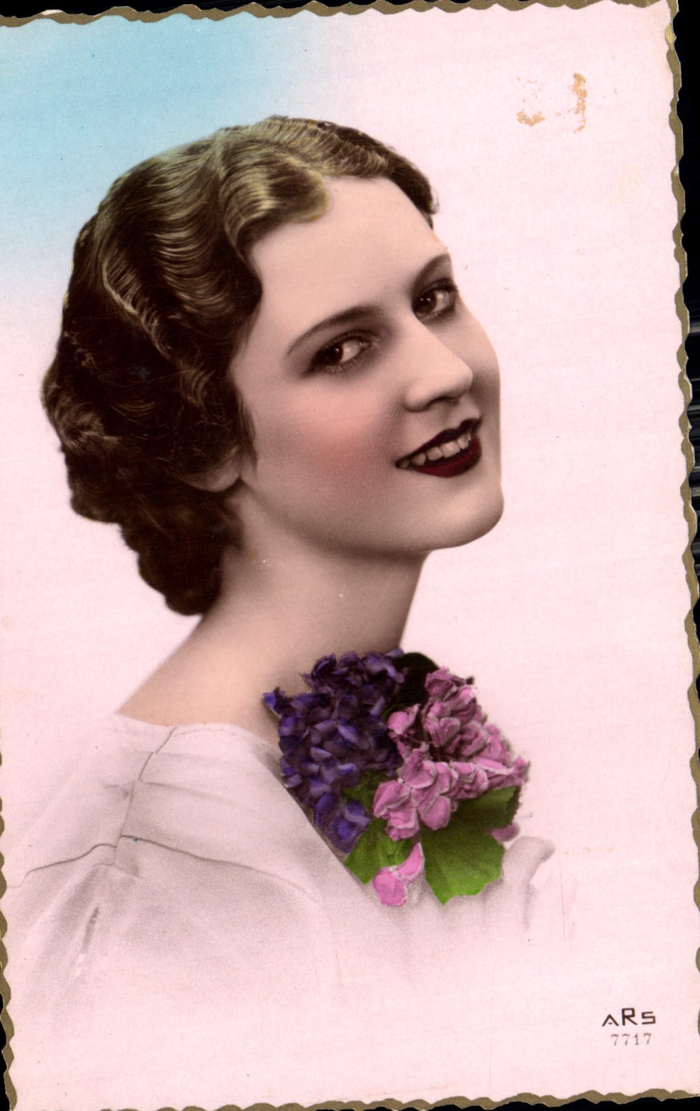 CPA Bonne et heureuse fete Femme