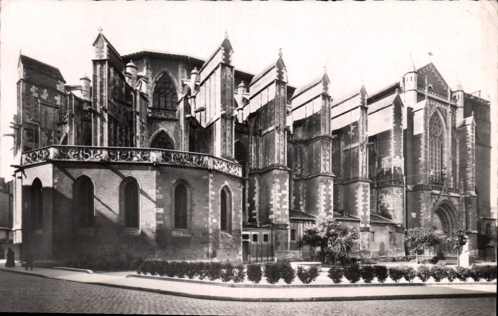 CPA Toulouse La Cathedrale Saint Etienne 