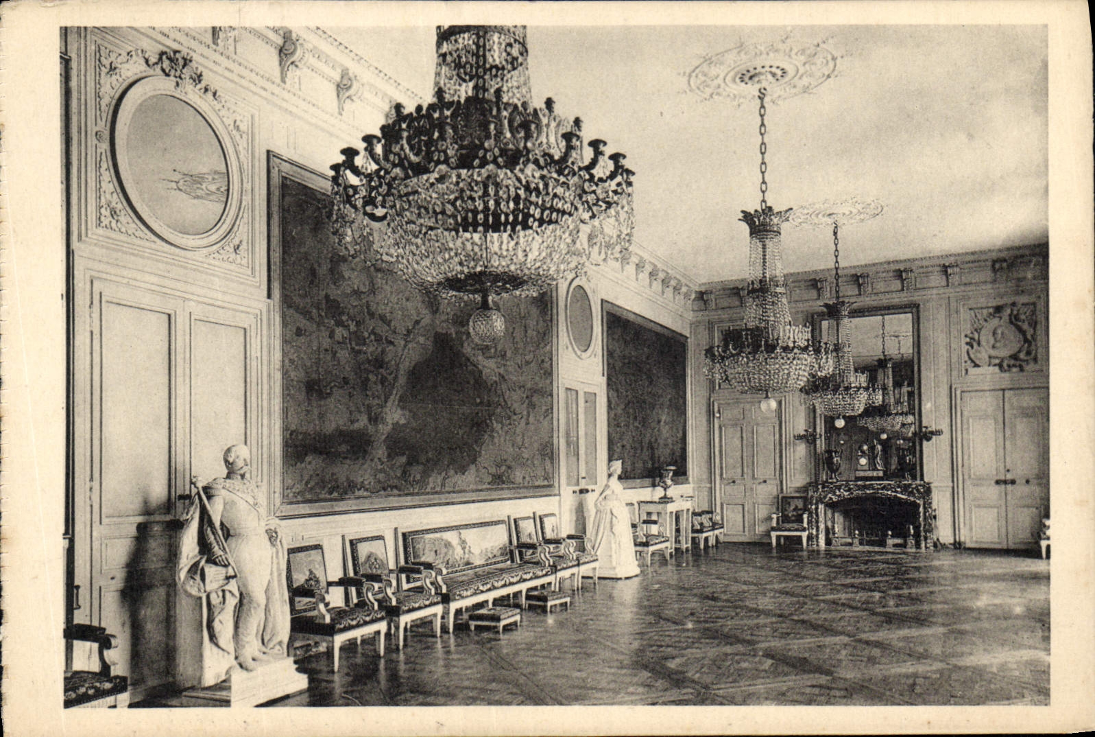 CPA Chateau de Compiegne Salon des Aides de Camp 