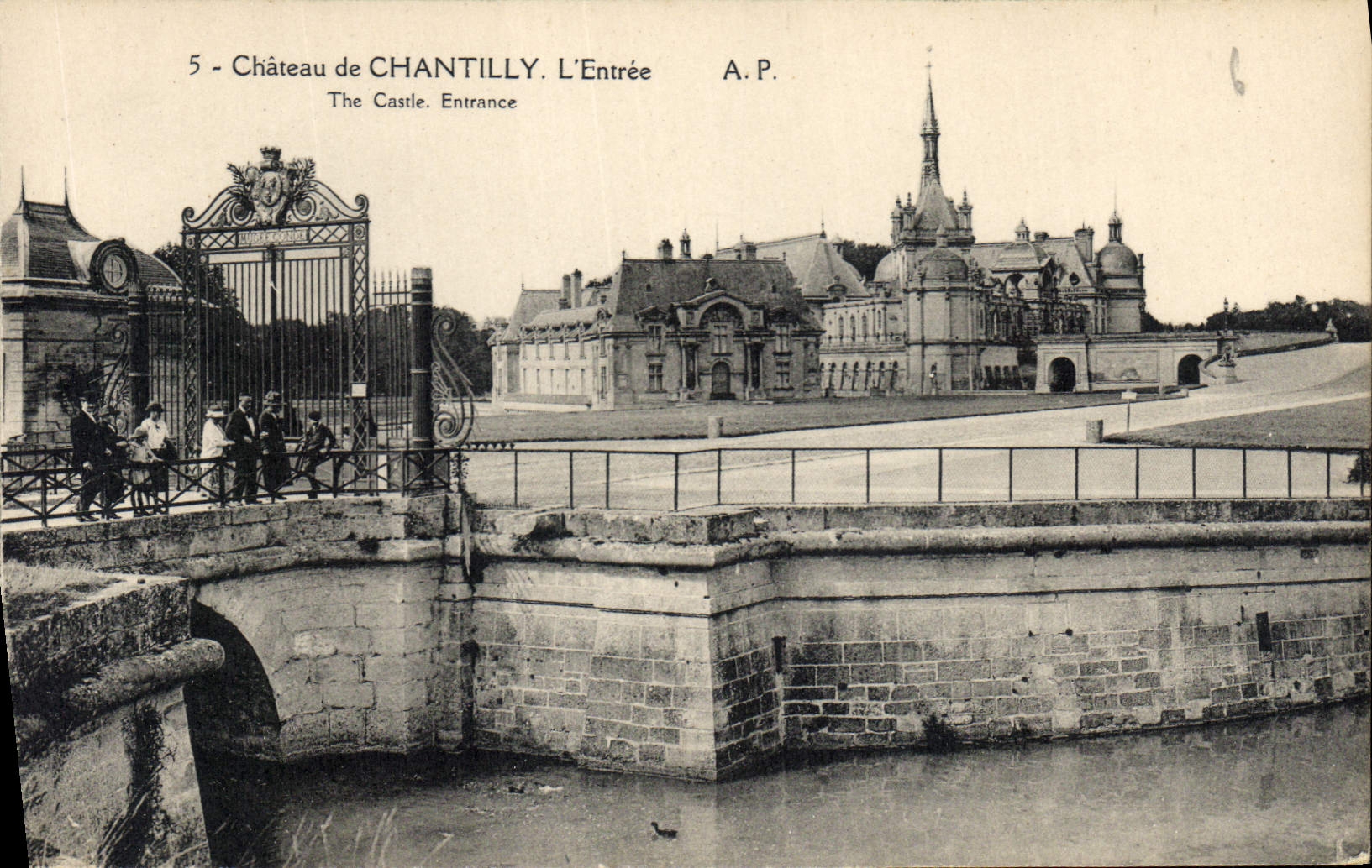 CPA Chateau de Chantilly L'Entree 
