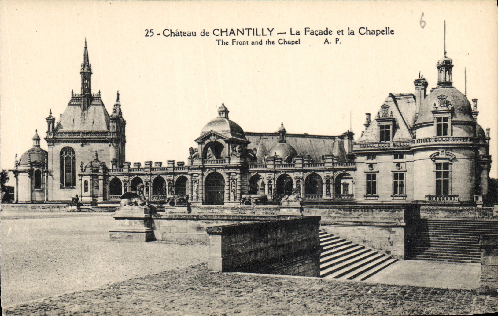 CPA Chateau de Chantilly La Facade et la Chapelle 