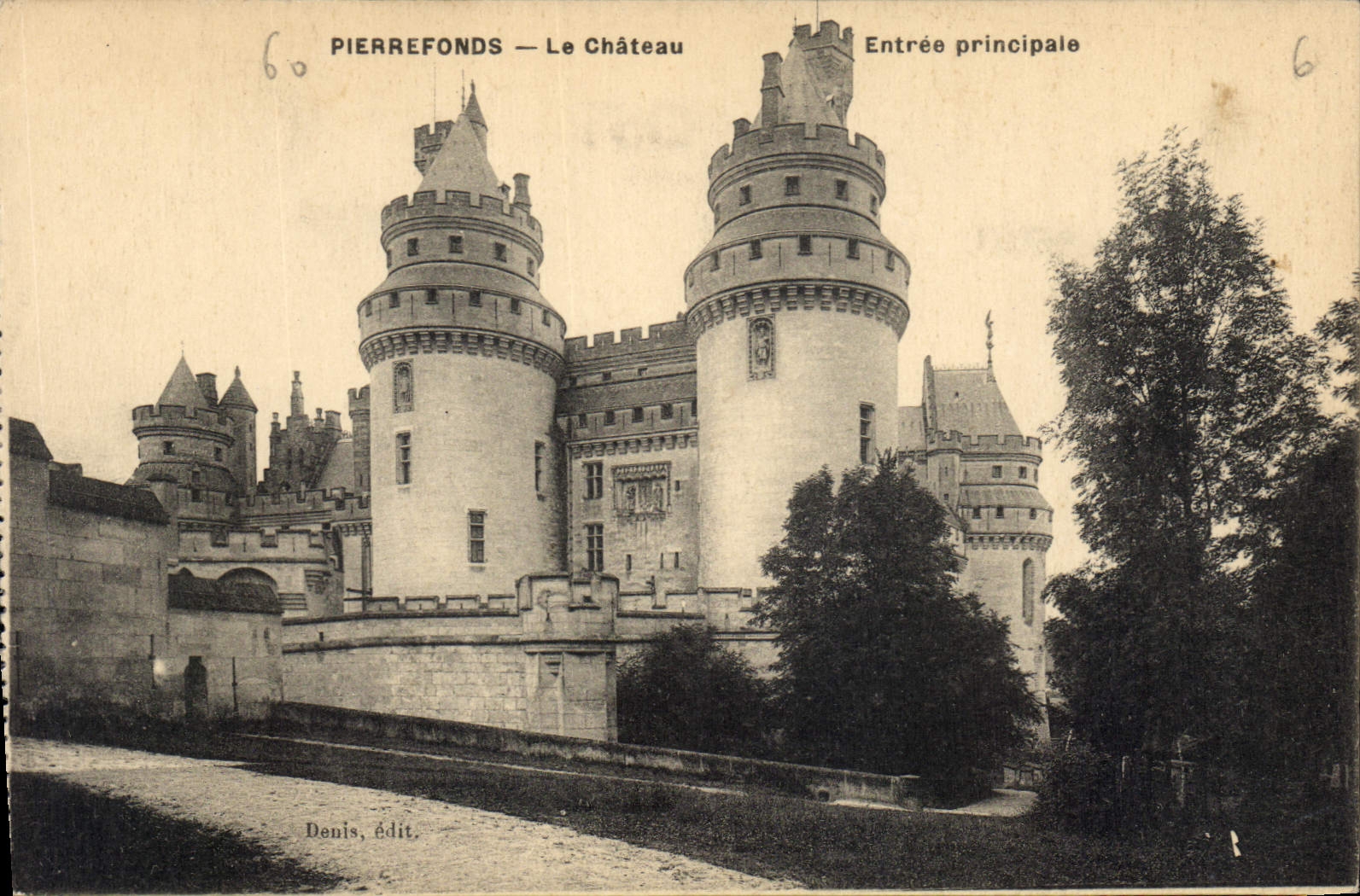 CPA Pierrefonds Le Chateau Entree principale 