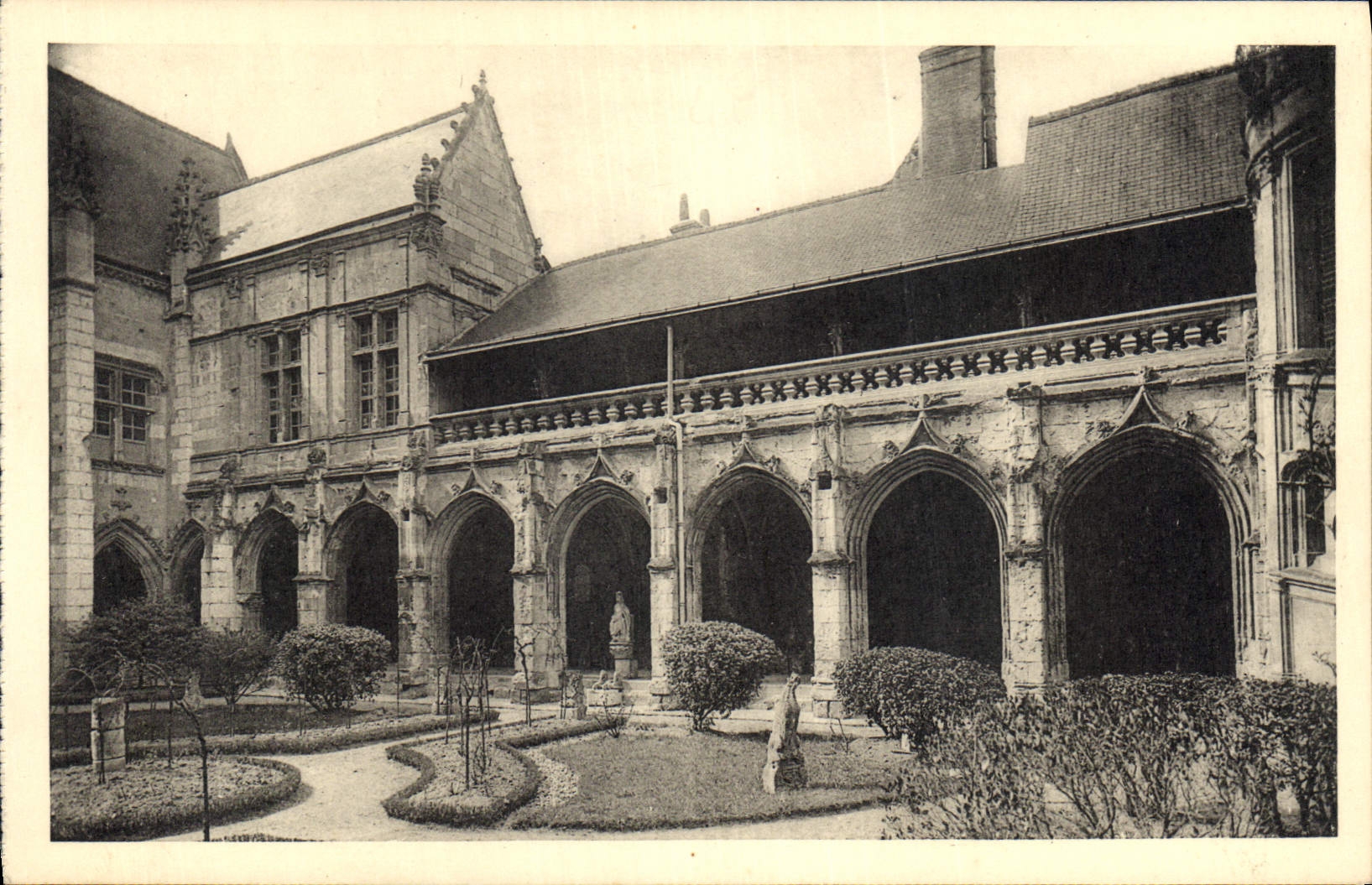 CPA Tours Cloitre de la Cathedrale Cote Nord 