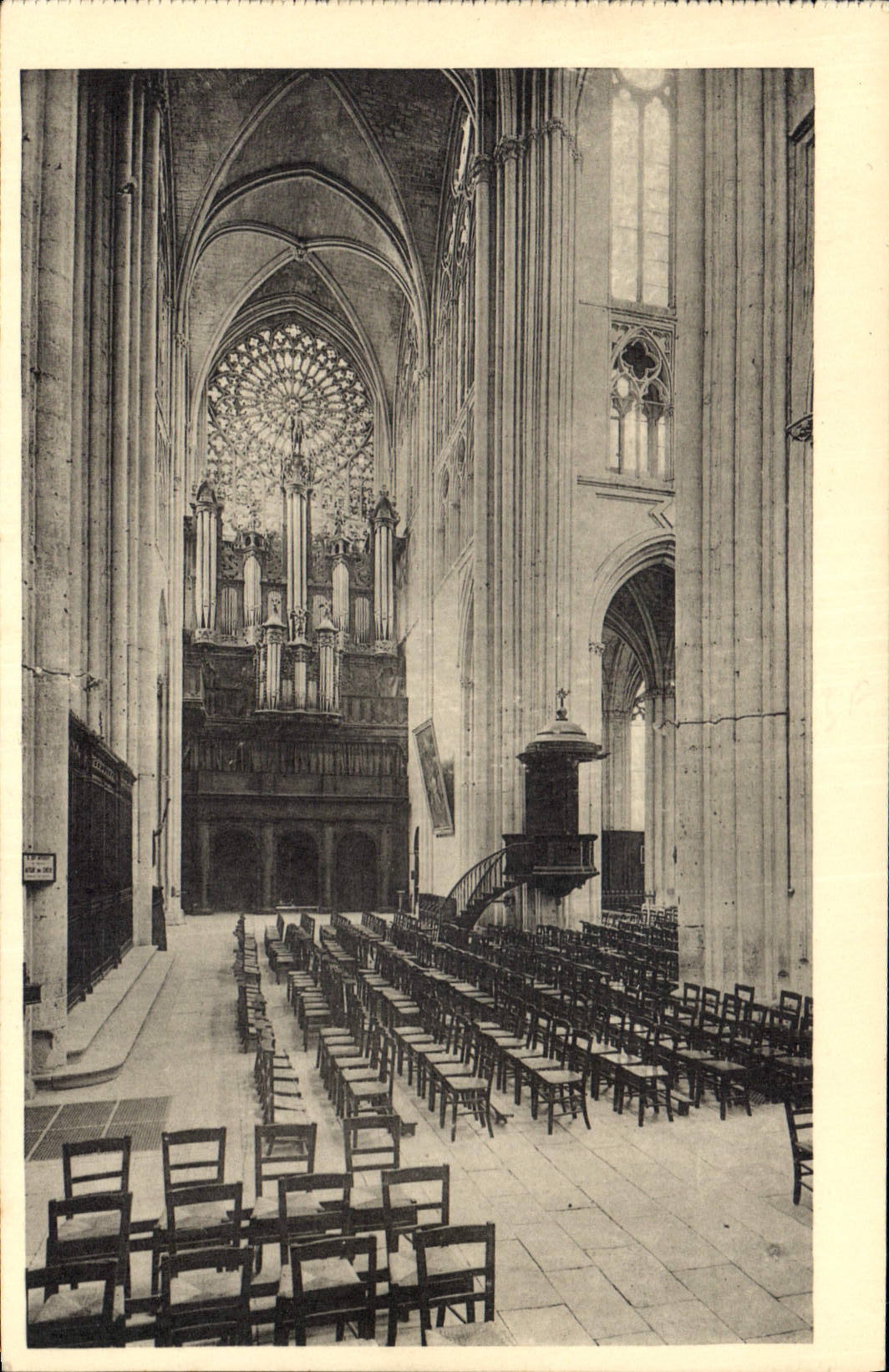 CPA Tours Cathedrale Bras Sud du Transept 