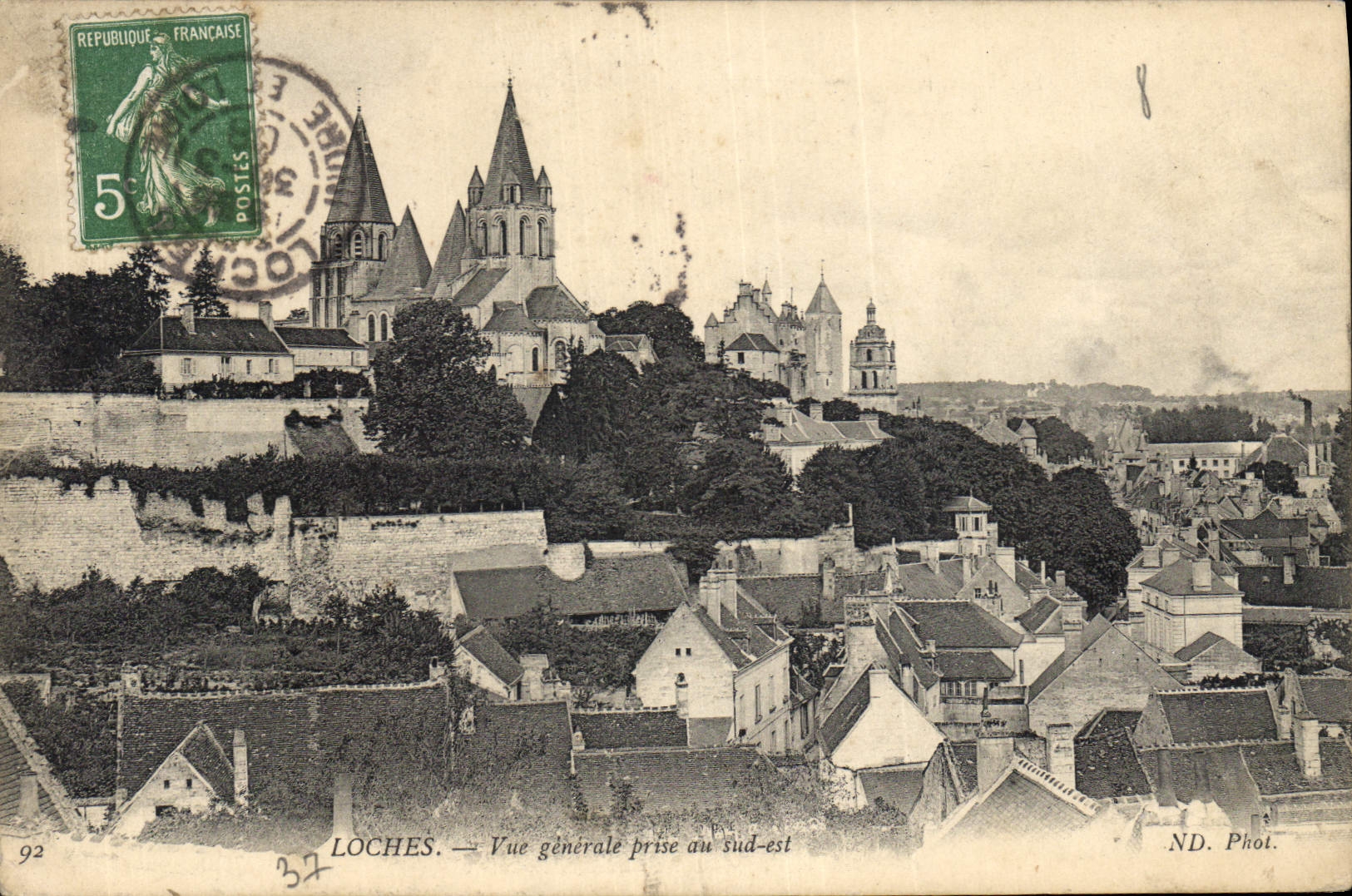 CPA Loches Vue Generale prise au sud est 