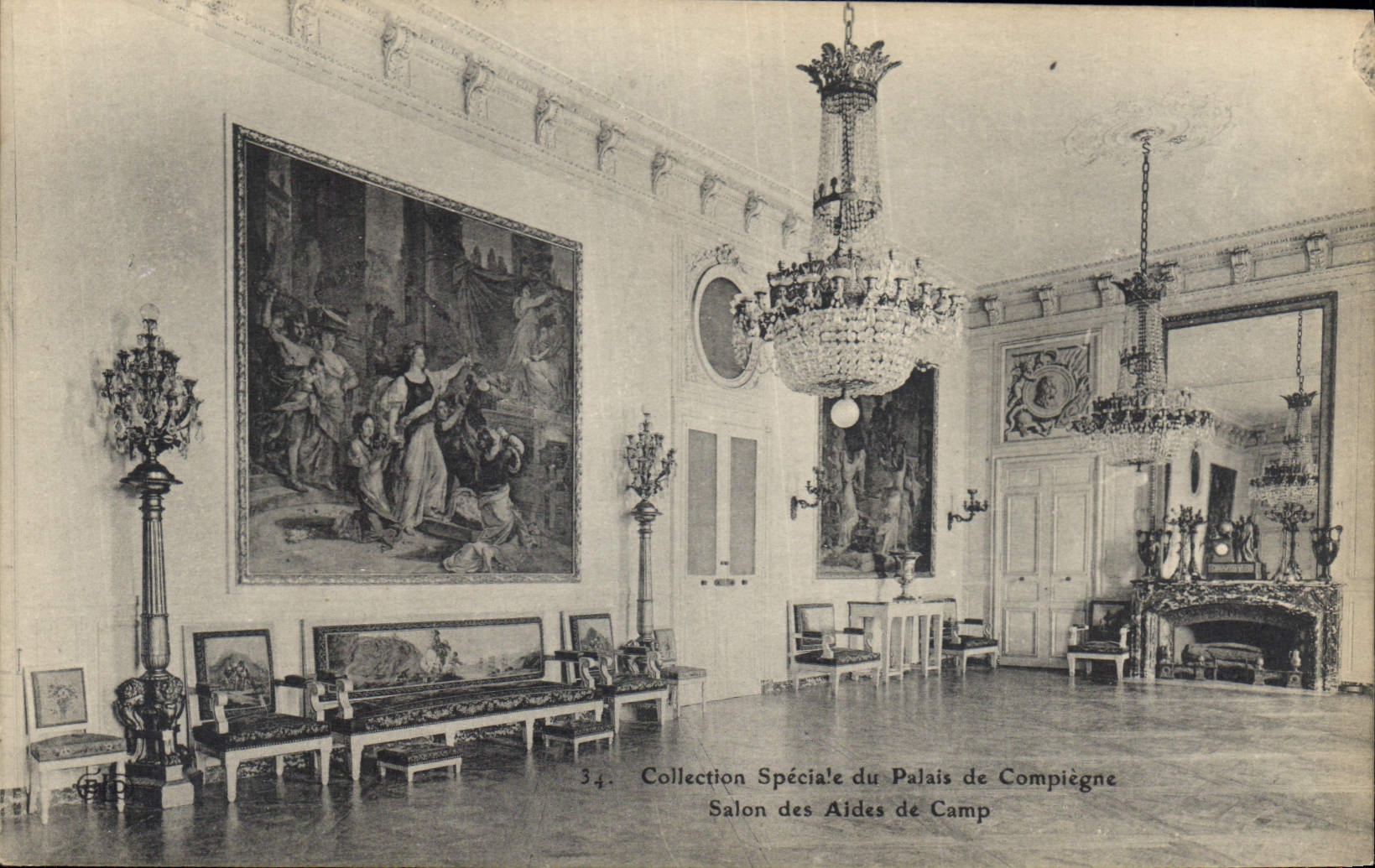 CPA Collection Speciale du Palais de Compiegne Salon des Aldes de Camp 