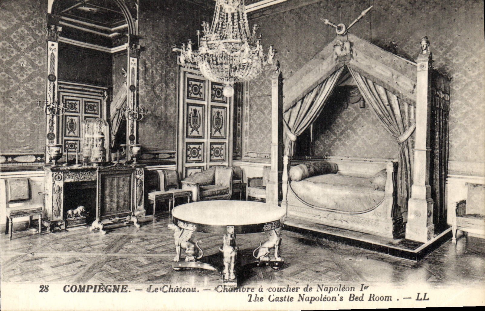 CPA Compiegne Le Chateau Chambre de coucher de Napoleon 1er