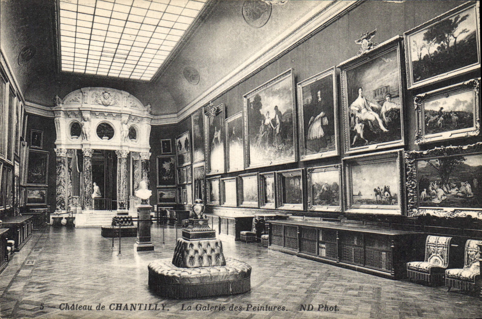 CPA Chateau de Chantilly La Galerie des Peintures