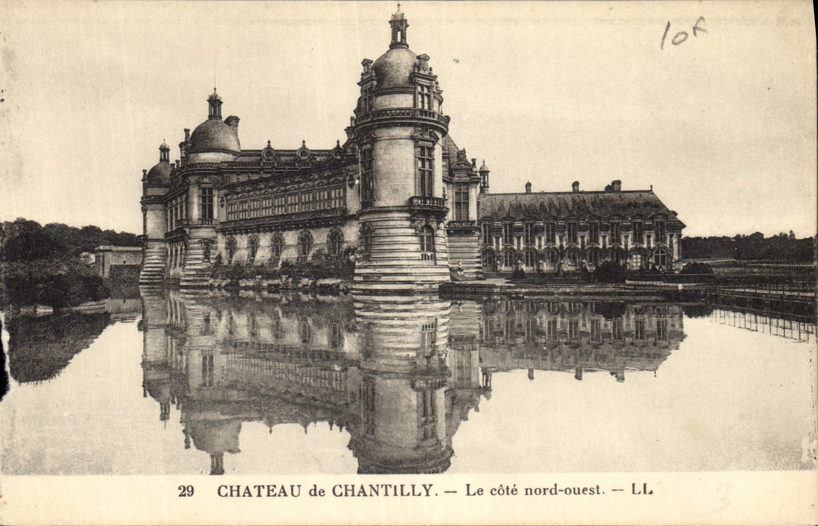 CPA Chateau de Chantilly Le core nord ouest