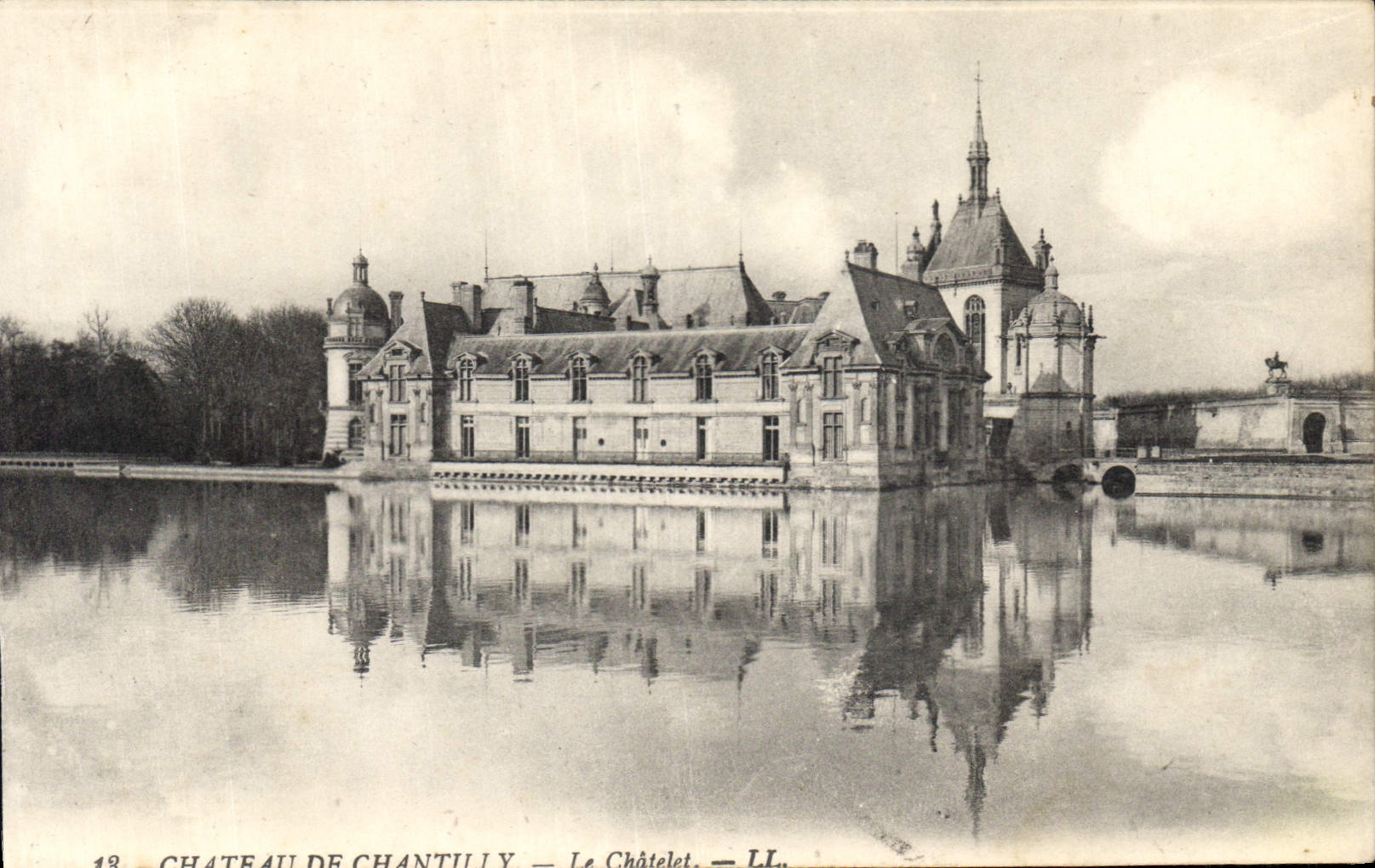 CPA Chateau de Chantilly Le Chatelet 