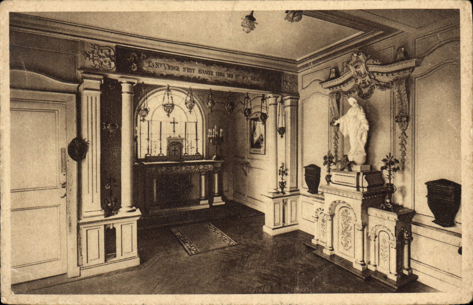 CPA Les Buissonnets La Chambre Oratoire ou Therese enfant
