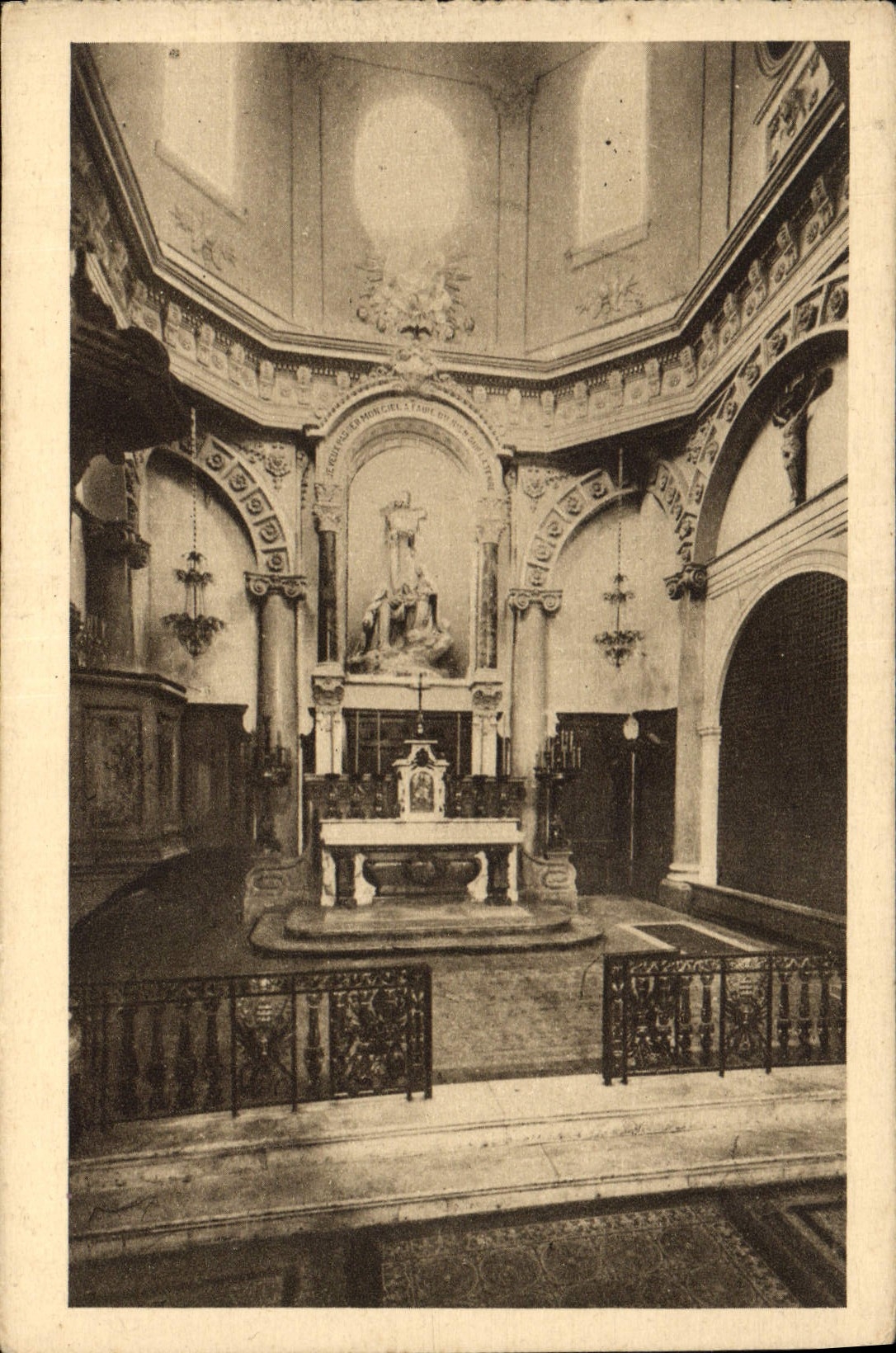 CPA La Chapelle des Carmelites de Lisieux 