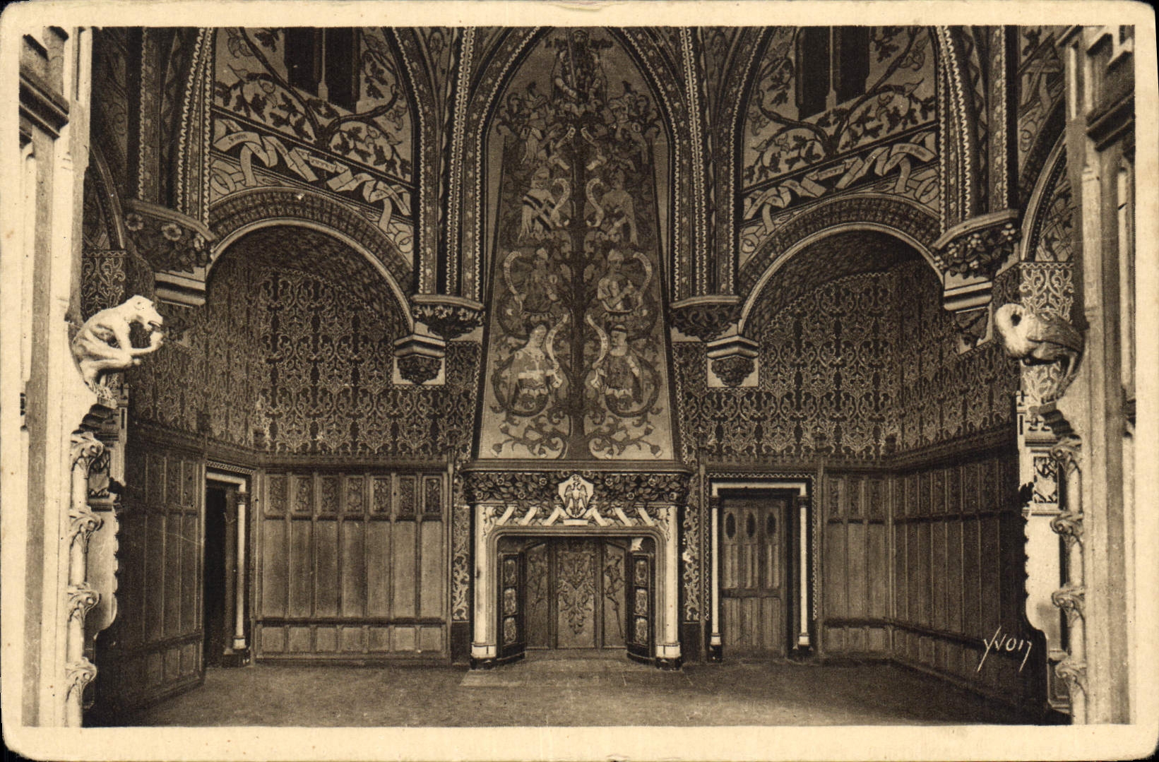 CPA Chateau de Pierrefonds Oise Une des Chambres du Chateau 