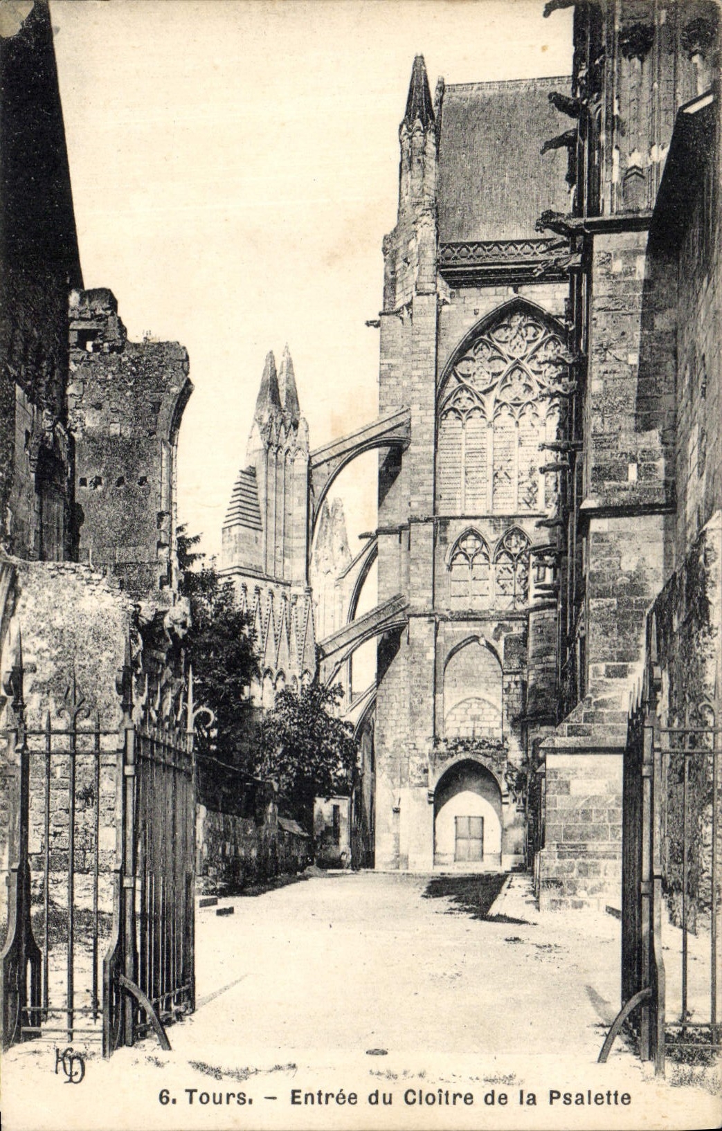 CPA Tours Entree du Cloitre de la Psalette 