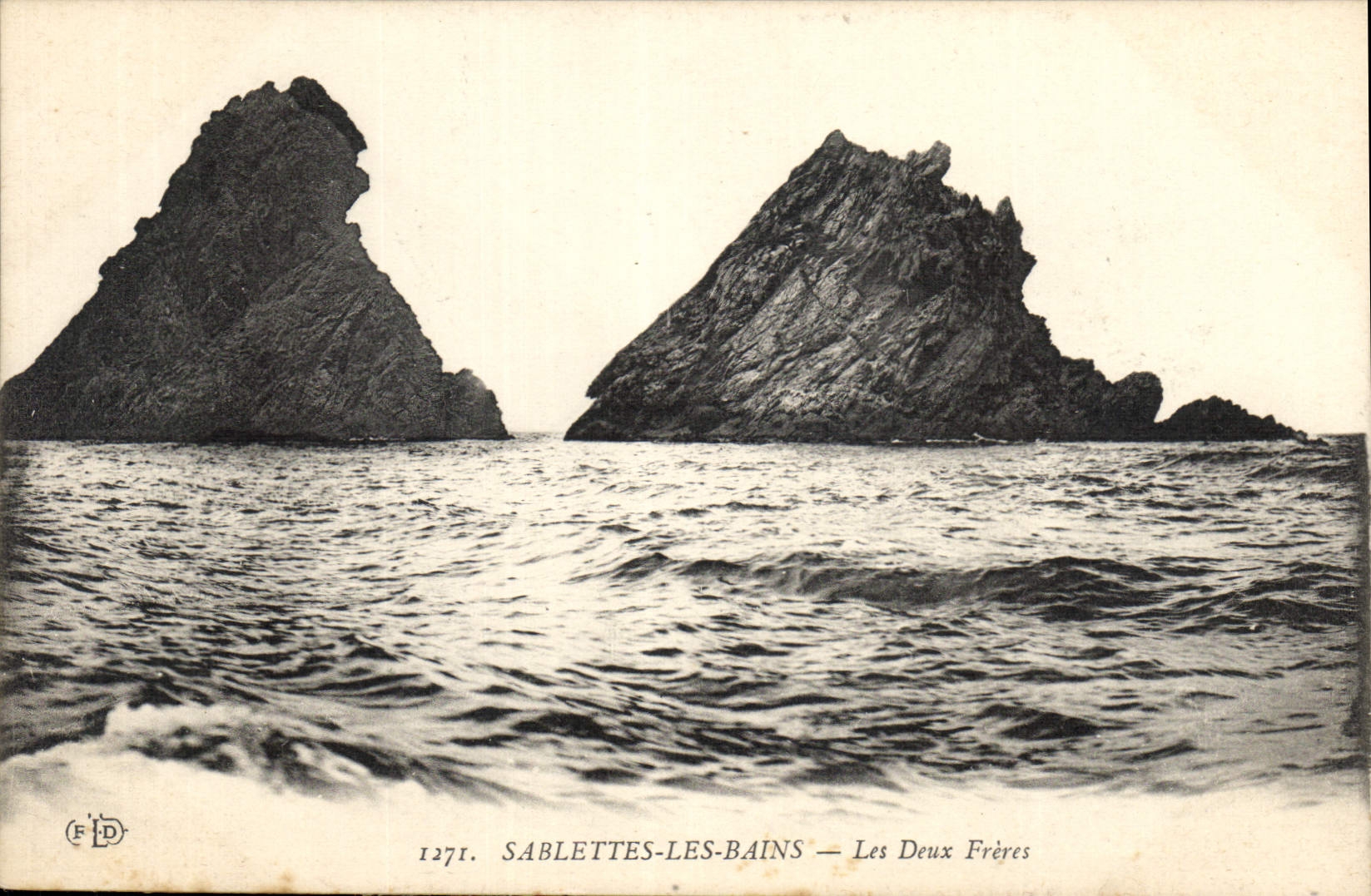 CPA Sablettes Les Bains Les Deux Freres 