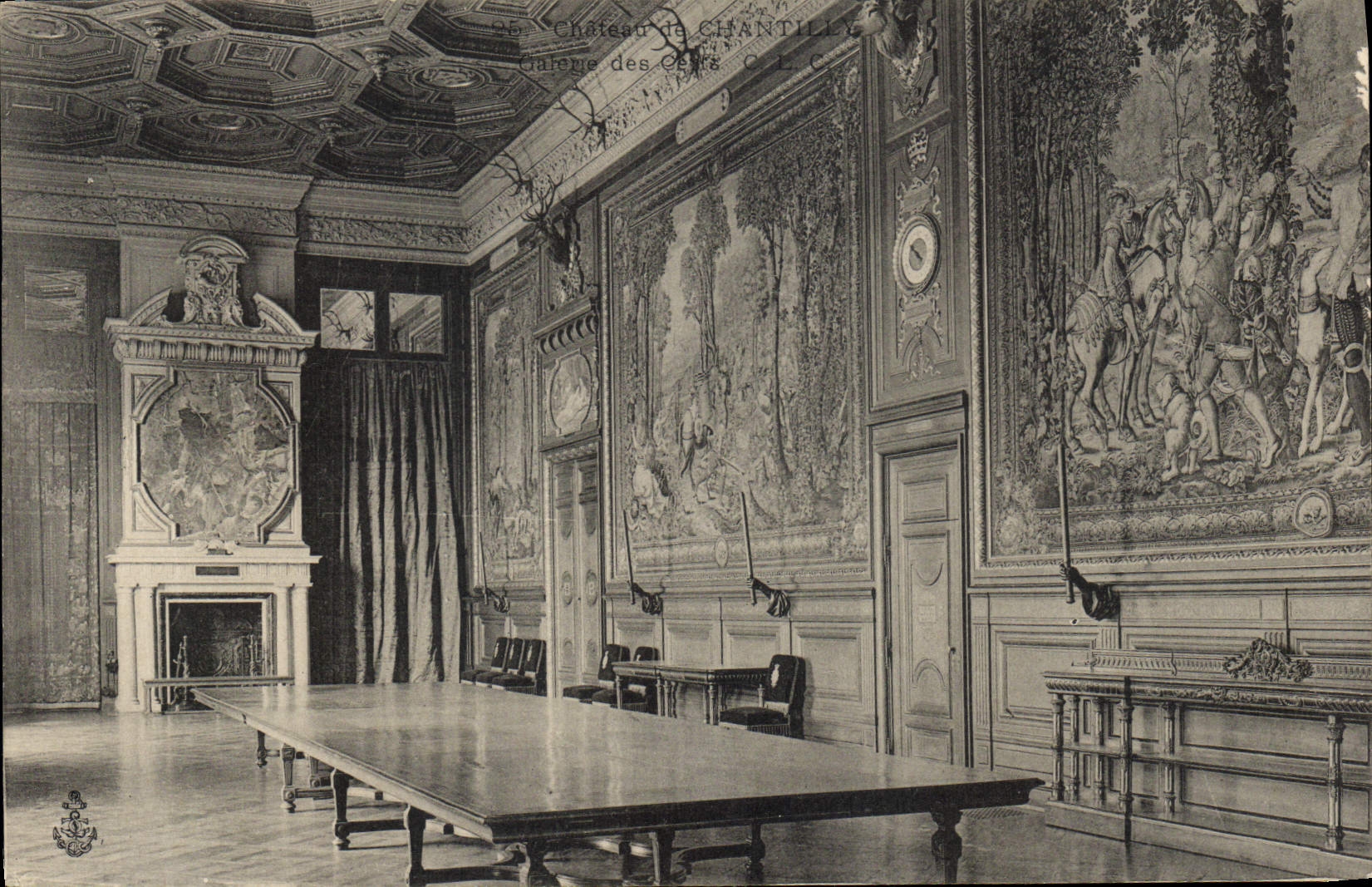 CPA Chateau de Chantilly galerie des 