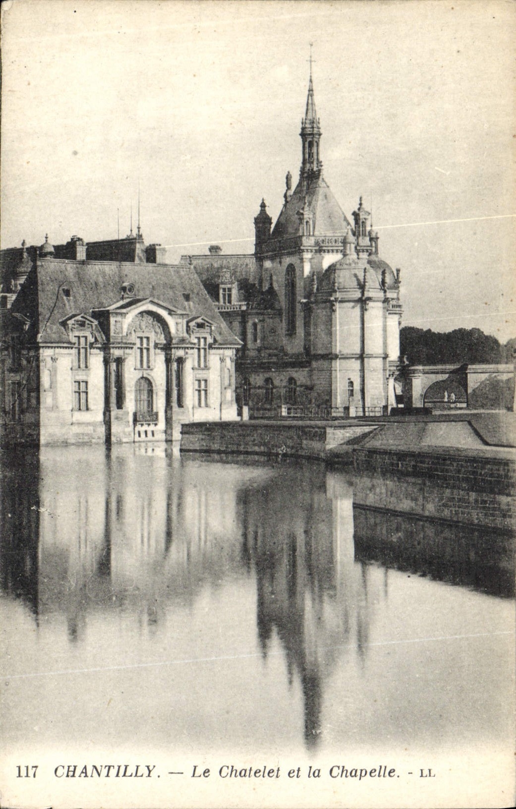 CPA Chantilly le Chatelet et la Chapelle