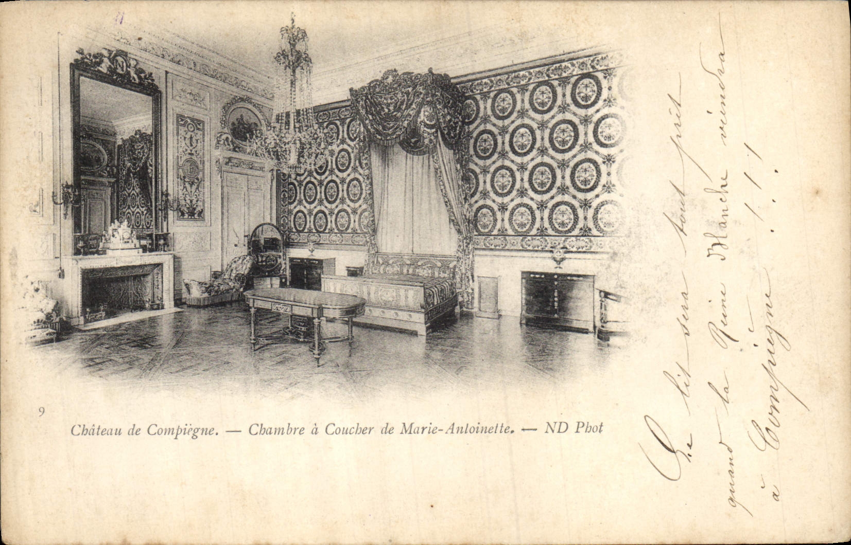 CPA Chateau de Compiegne Chambre a Coucher de Marie Antoinette Carte precurseur