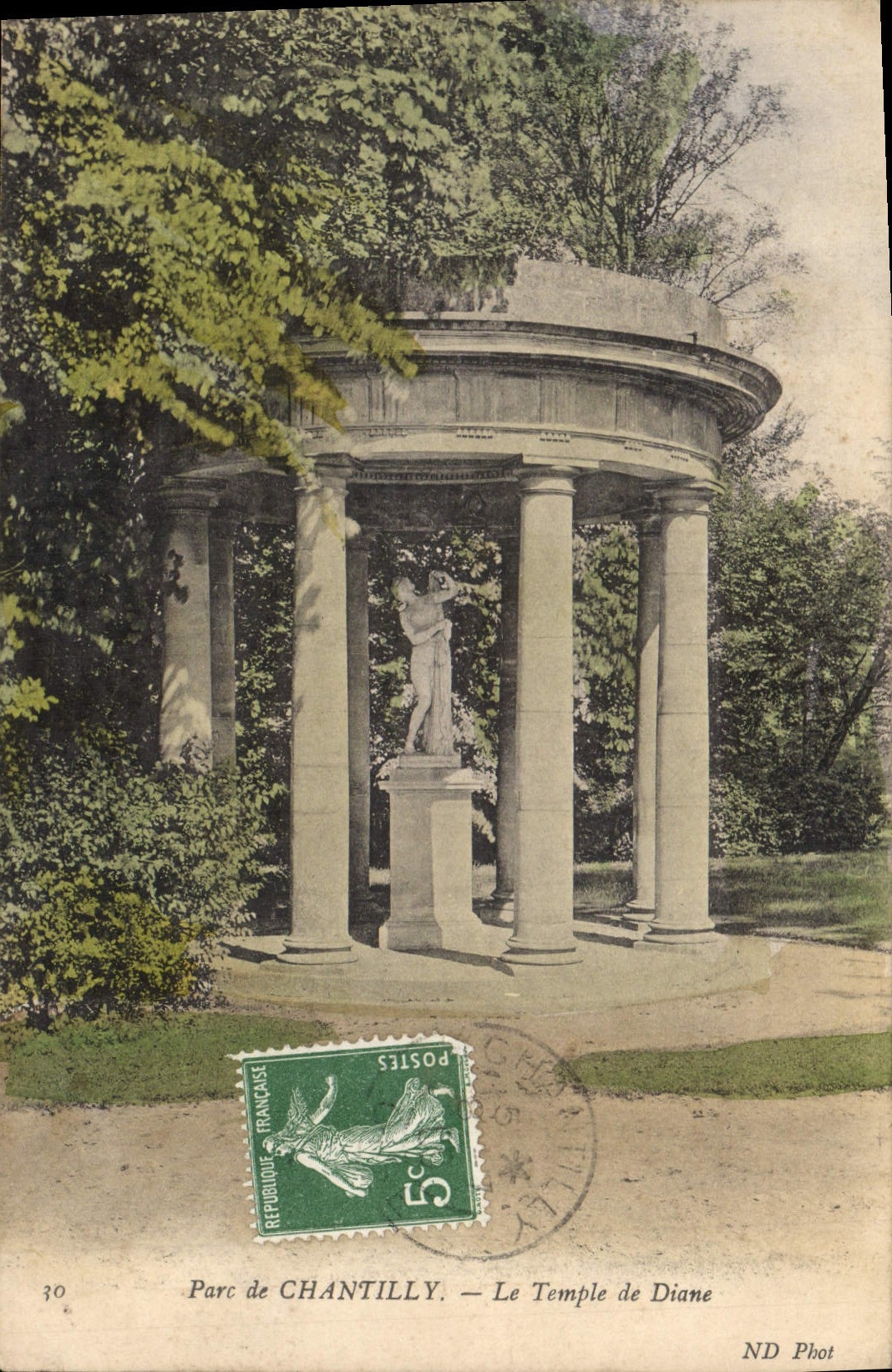 CPA Parc de Chantilly le Temple de Diane