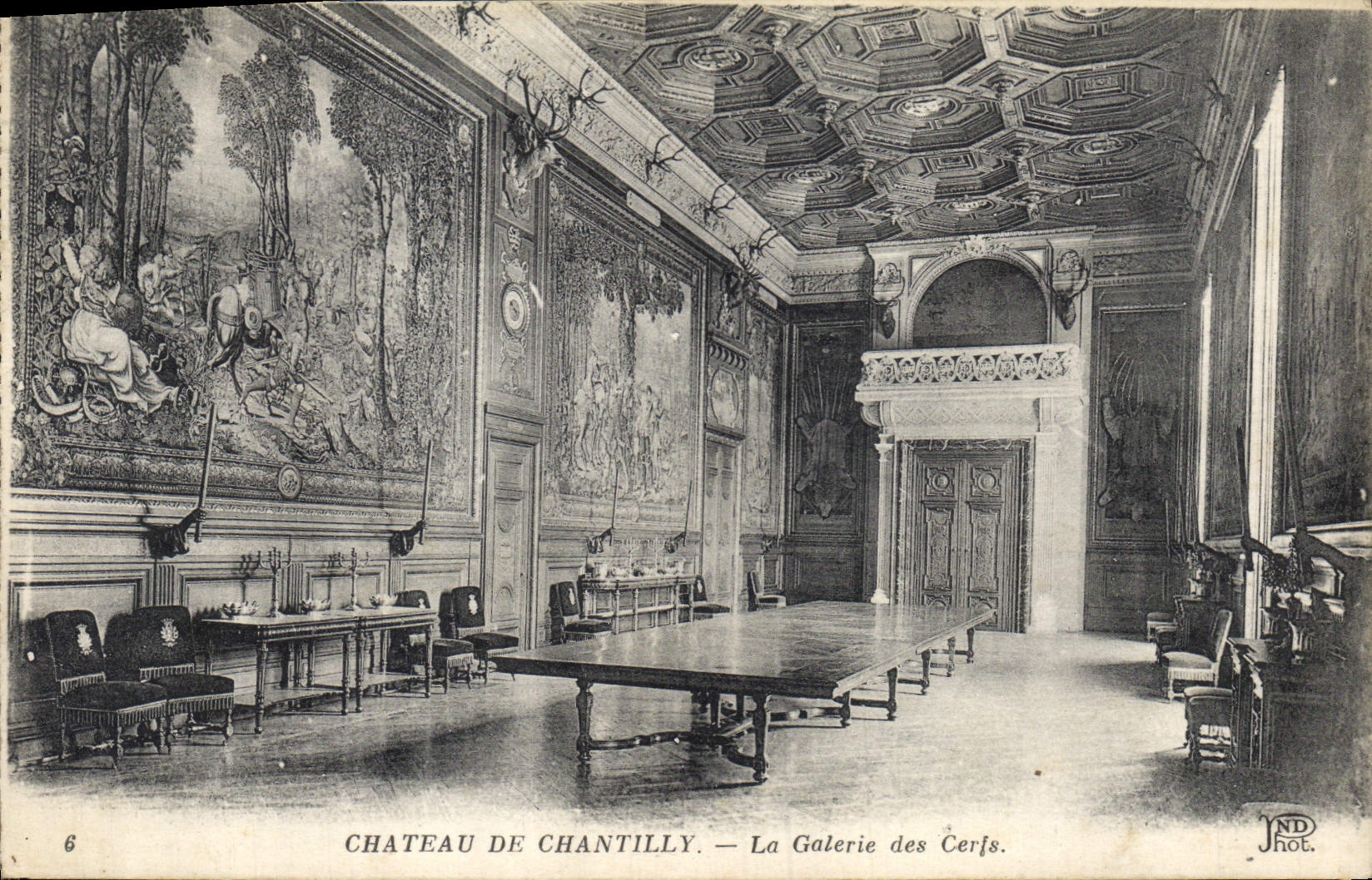 CPA Chateau de Chantilly la Galerie des Cerfs 