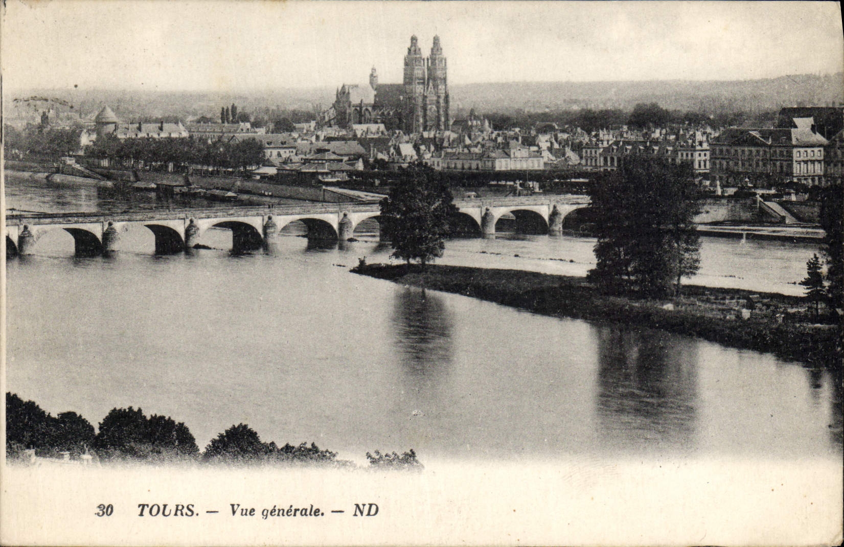 CPA Tours vue generale 