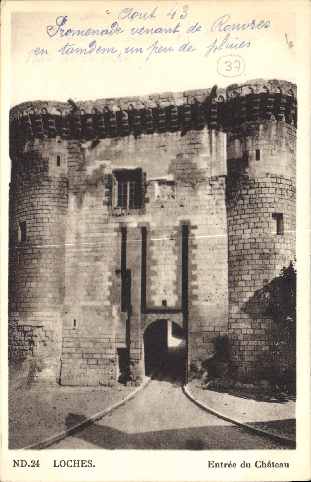 CPA Loches Entree du Chateau 