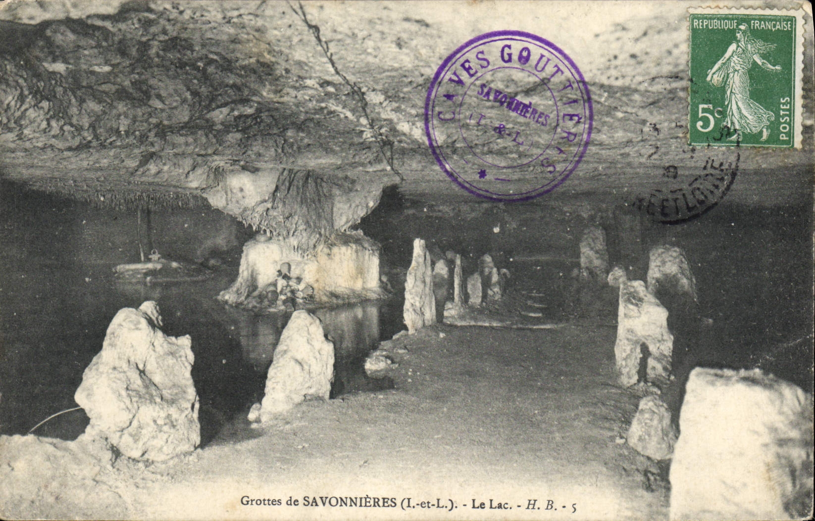 CPA Grottes de Savonnieres I et L le Lac