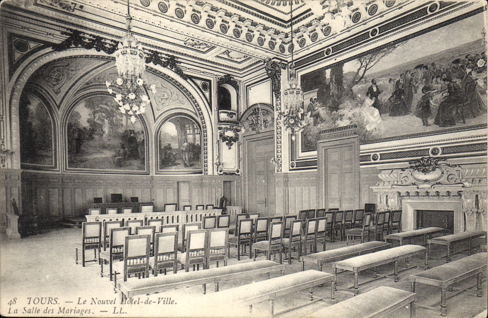 CPA Tours le Nouvel Hotel de Ville la Salle des Mariages 