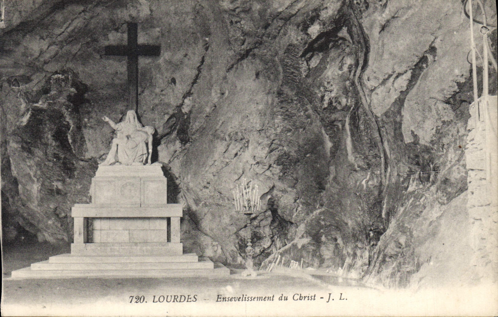 CPA Lourdes Ensevelissement du Christ 