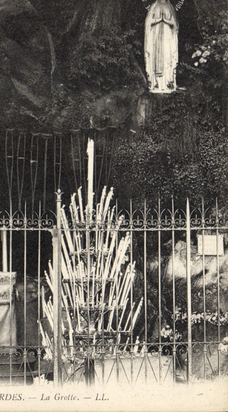 CPA Lourdes la Grotte 