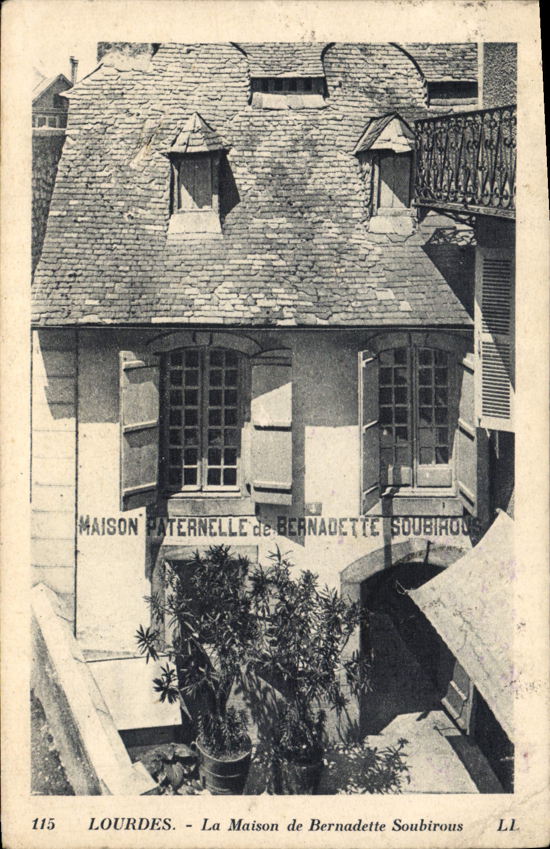 CPA Lourdes la Maison de Bernadette Soubirous 