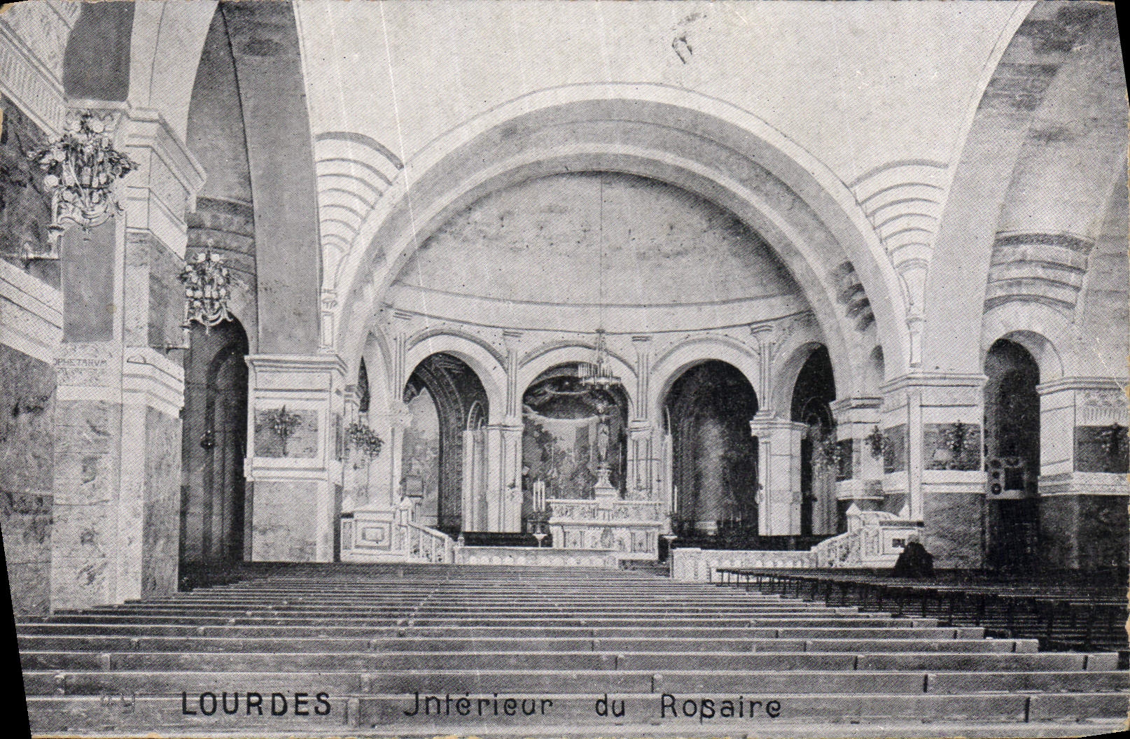 CPA Lourdes Interieur du Rosaire 