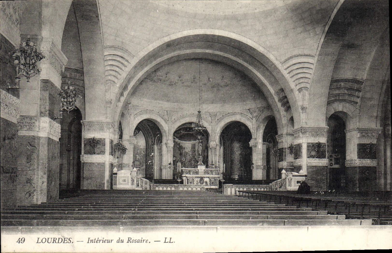 CPA Lourdes Interieur du Rosaire 