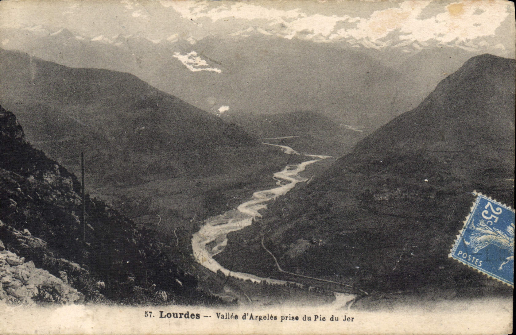 CPA Lourdes Vallee d'Argeles prise du Pic du Jer 