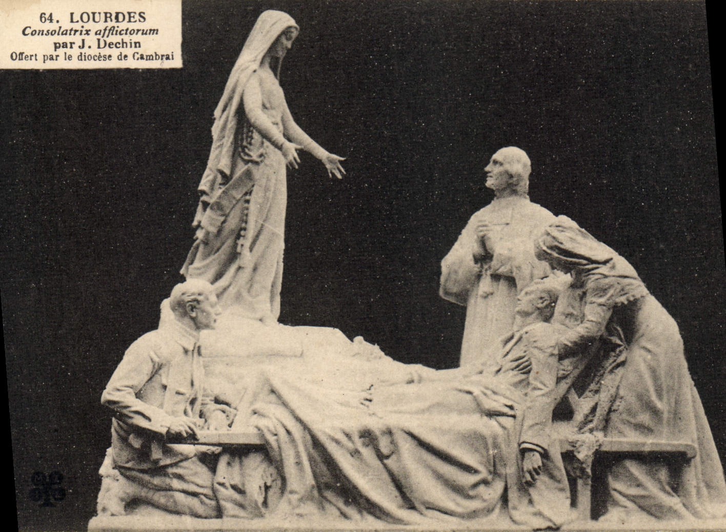 CPA Lourdes Consolatrix afflictorum par J Dechin Offert par le diocese de Gambrai 